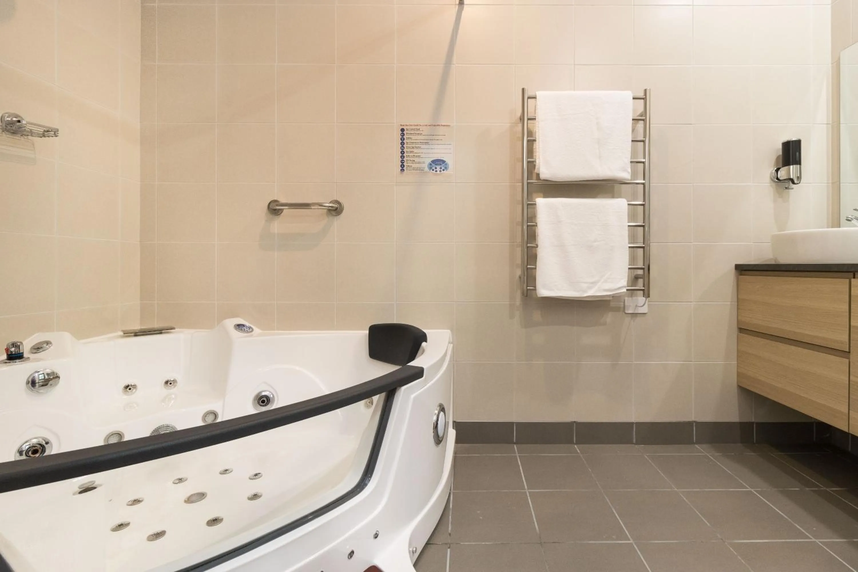 The Carrington Inn - Bungendore