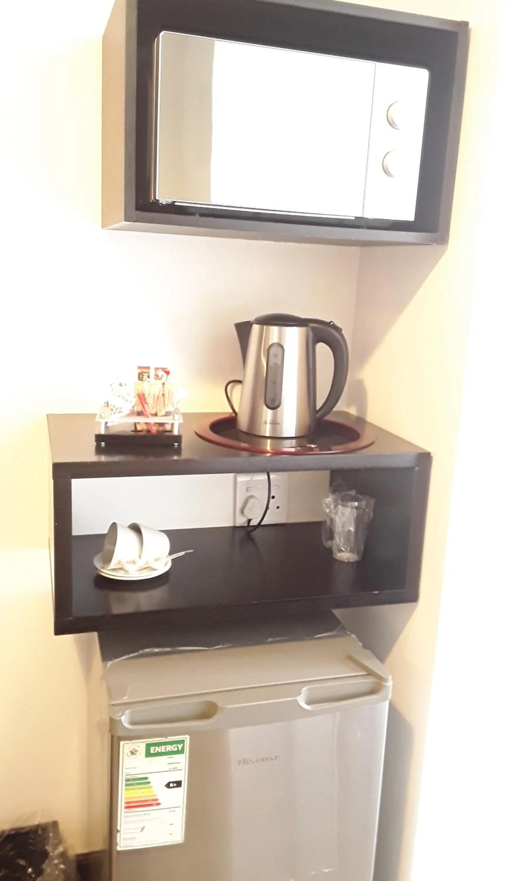 Coffee/tea facilities in Parade Hotel