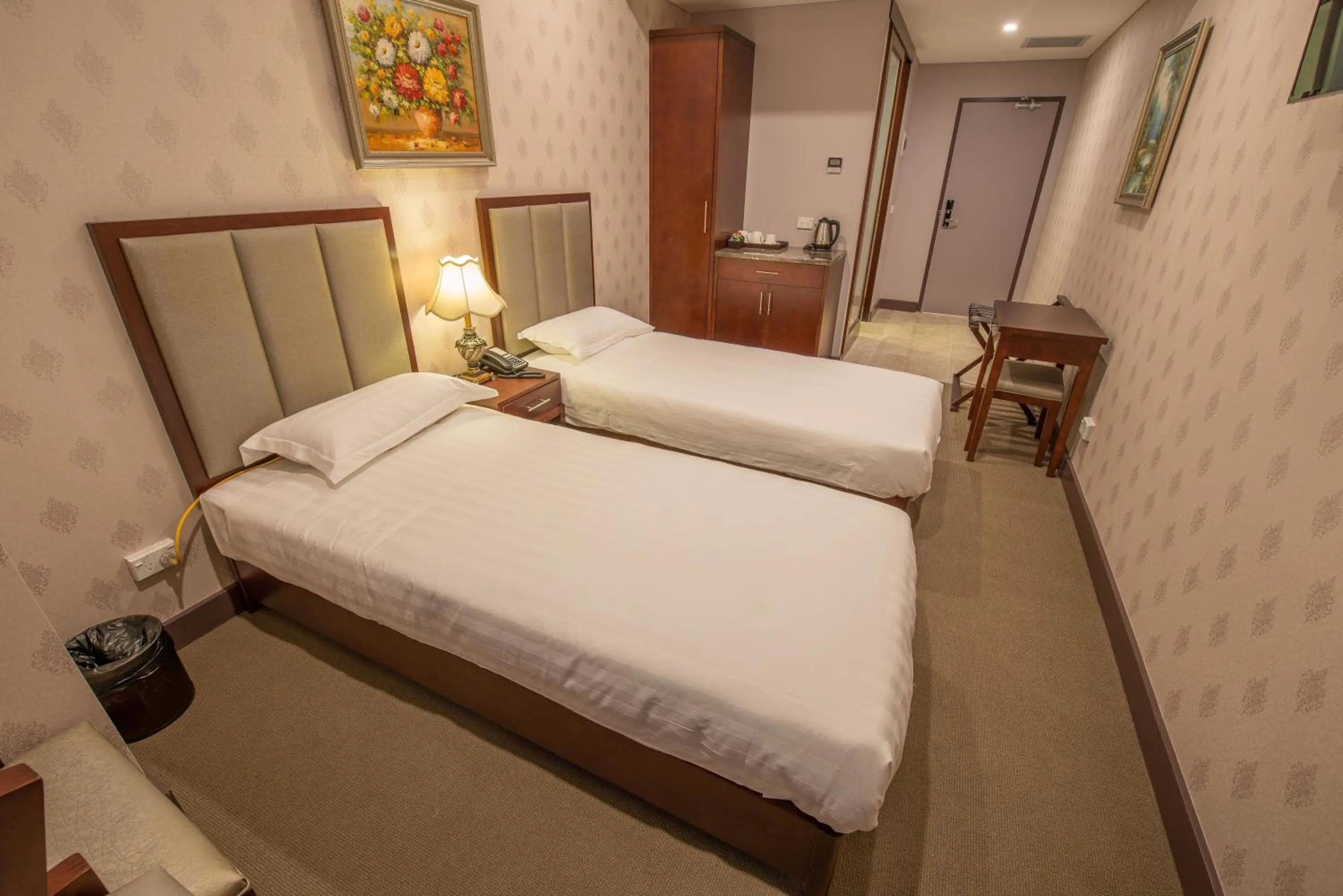 Photo of the whole room, Bed in Megaboom City Hotel