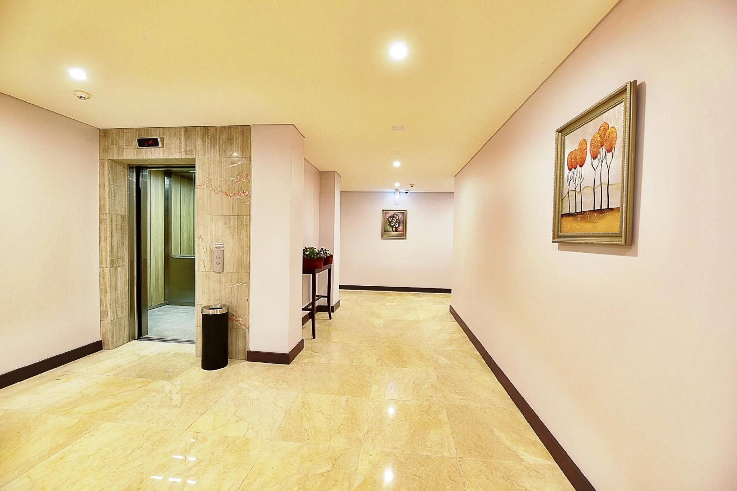 Decorative detail in Megaboom City Hotel