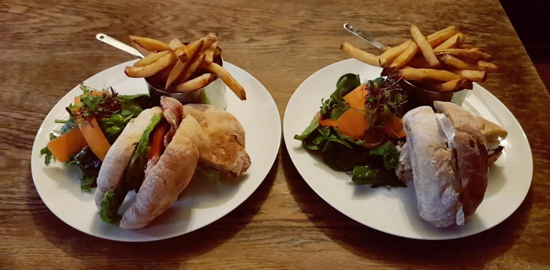 Dining area in The Walkhampton Inn