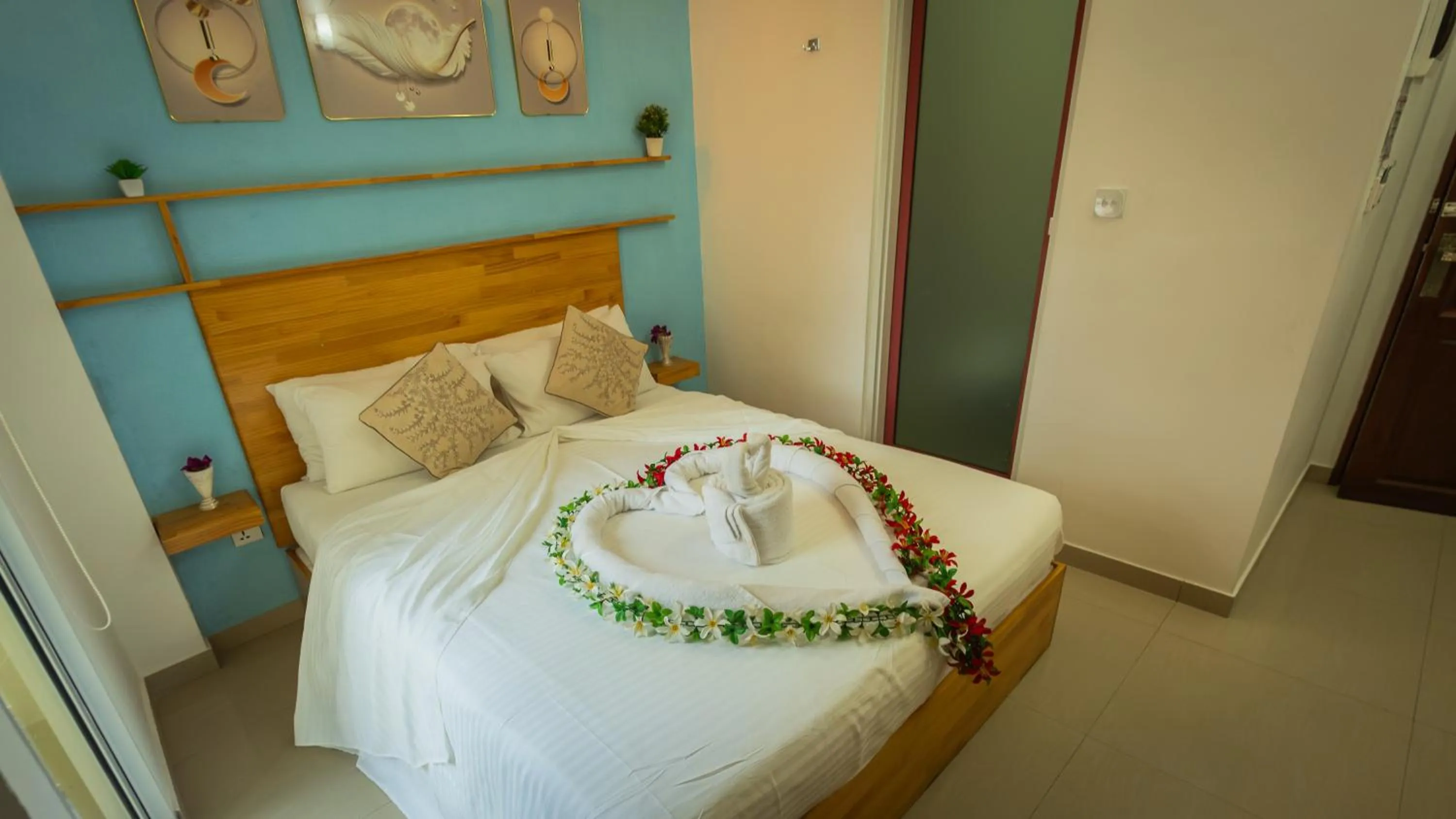 Property building, Bed in Vilu Rest