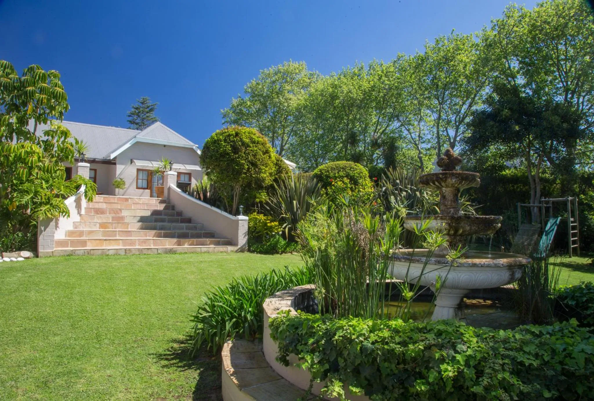 Garden in Summit Place Guesthouse