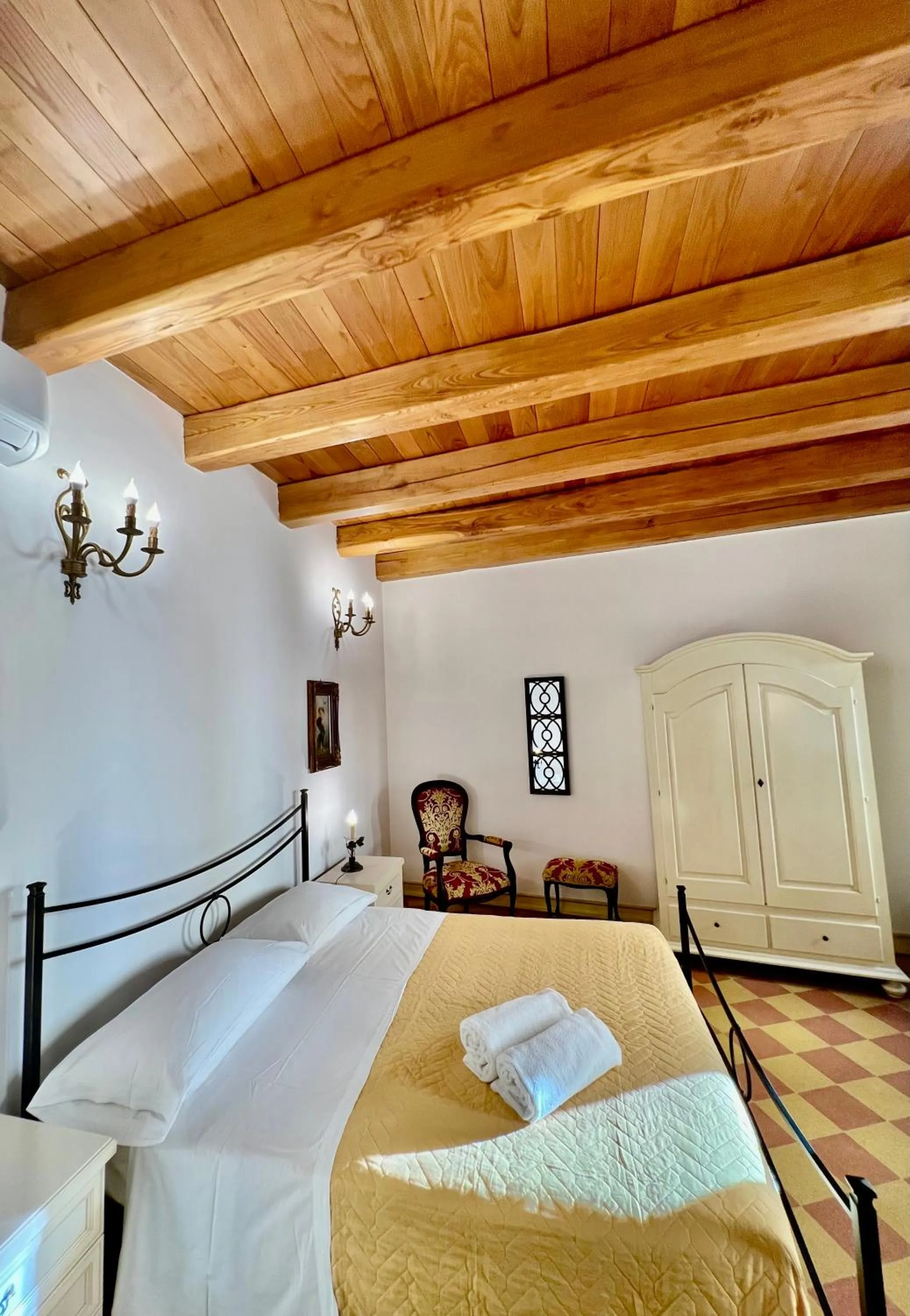 Bed in Atenea Luxury Suites - Atenea Collection