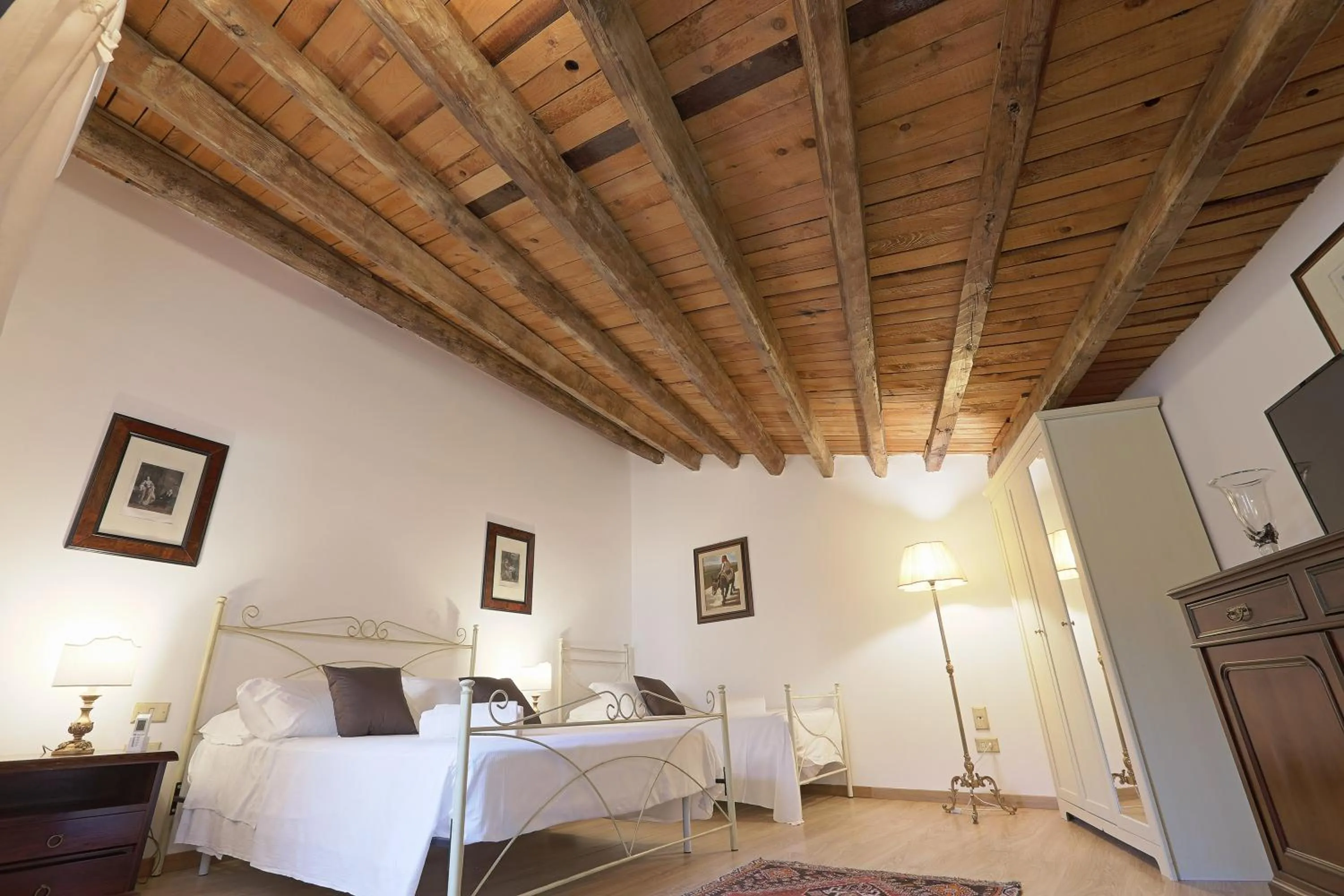 Bedroom, Bed in Atenea Luxury Suites - Atenea Collection