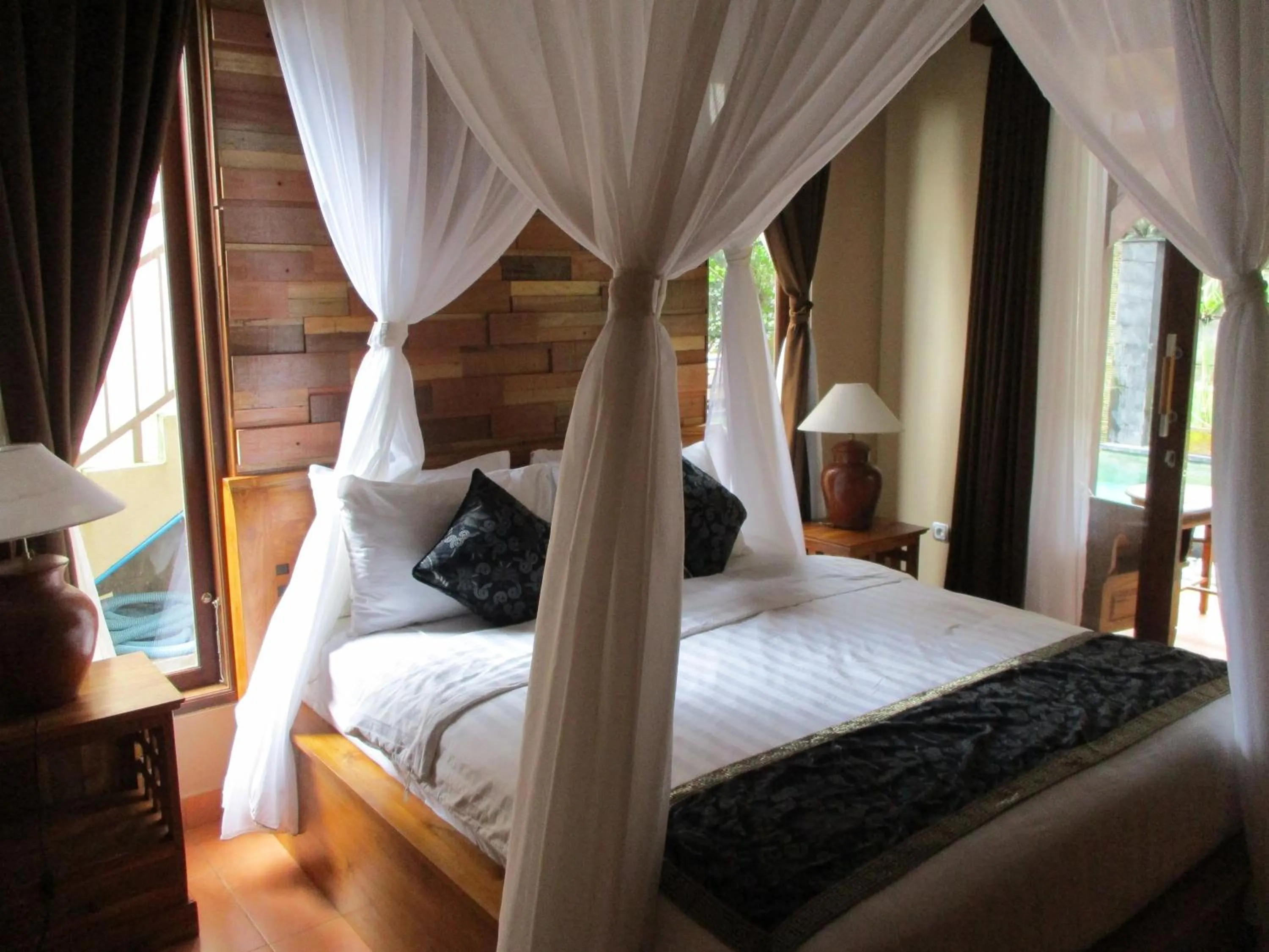 Bedroom, Bed in Uma Padi Villa