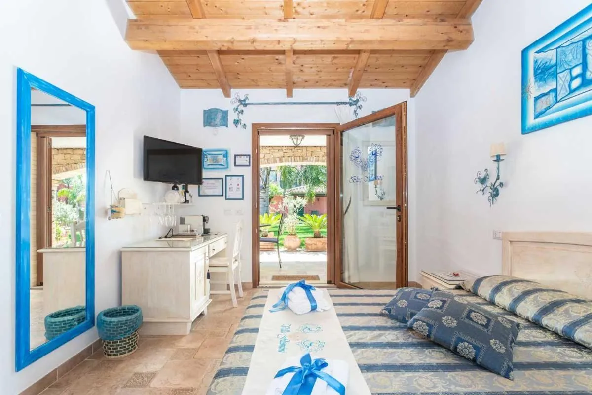 Bed in Villa Flumini