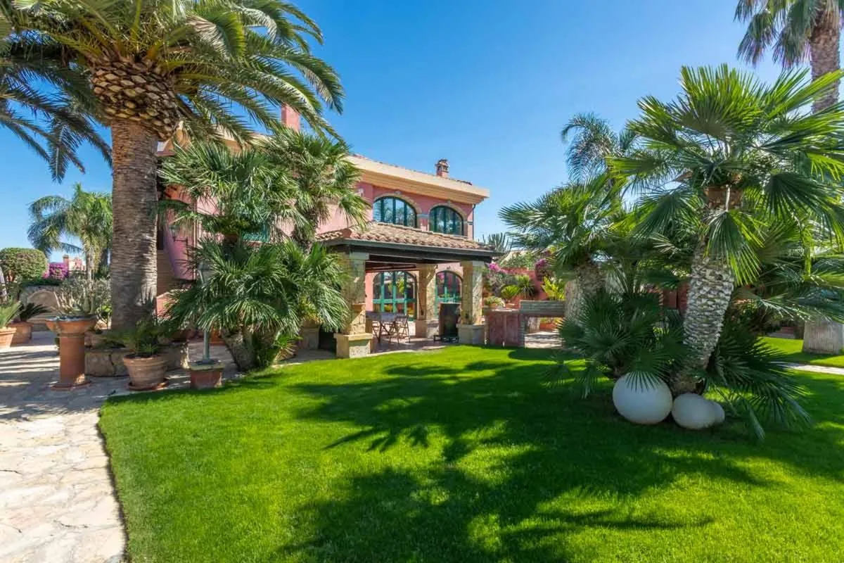 Property building in Villa Flumini