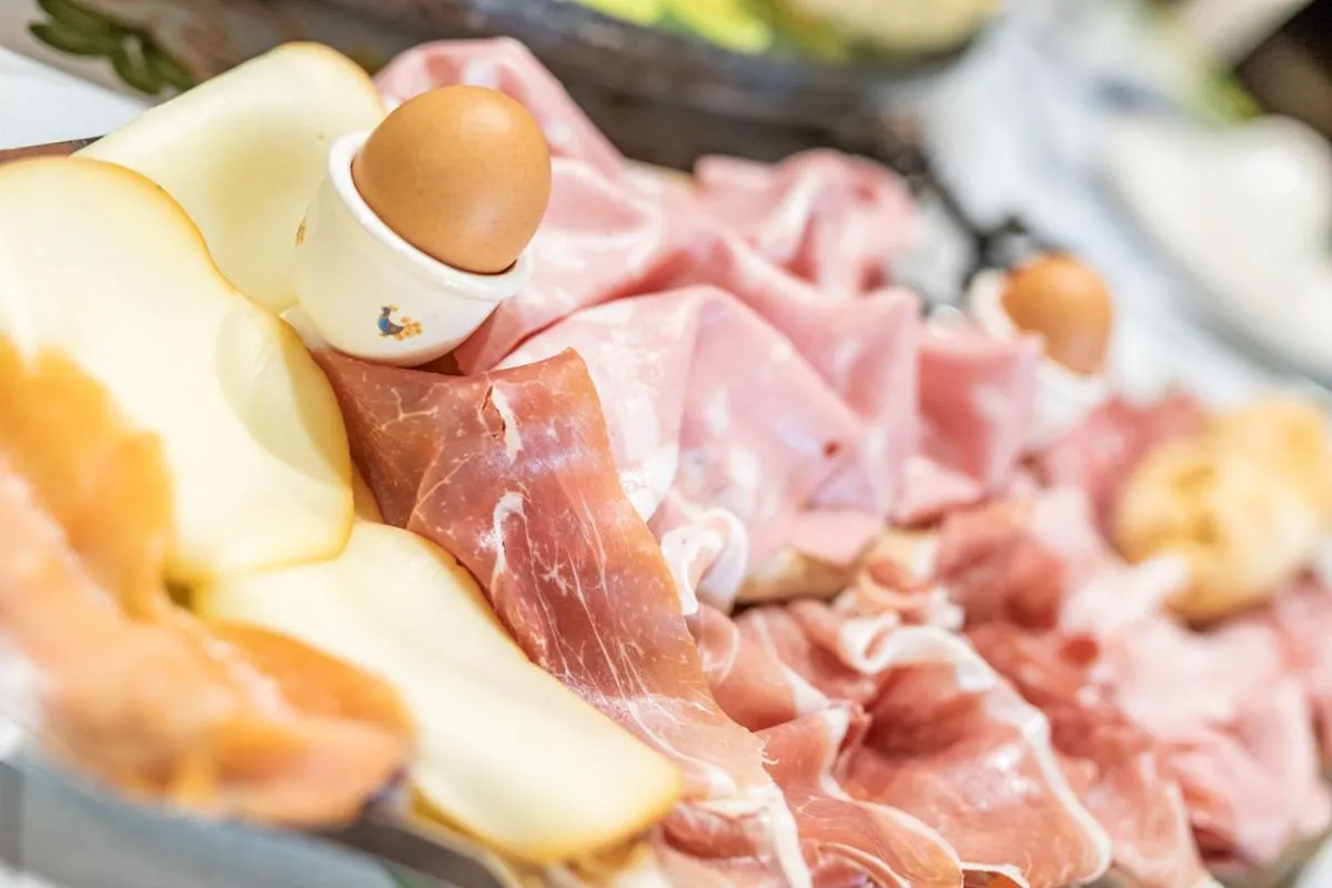 Breakfast in Villa Flumini