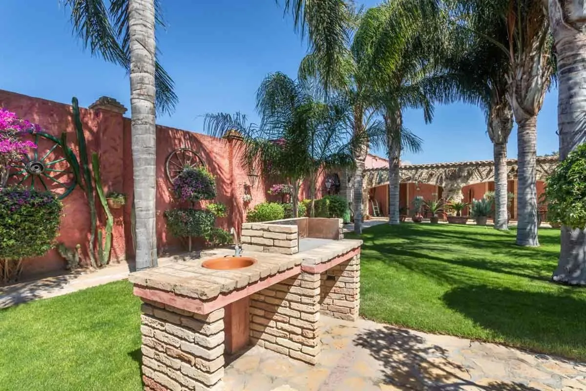 Property building in Villa Flumini