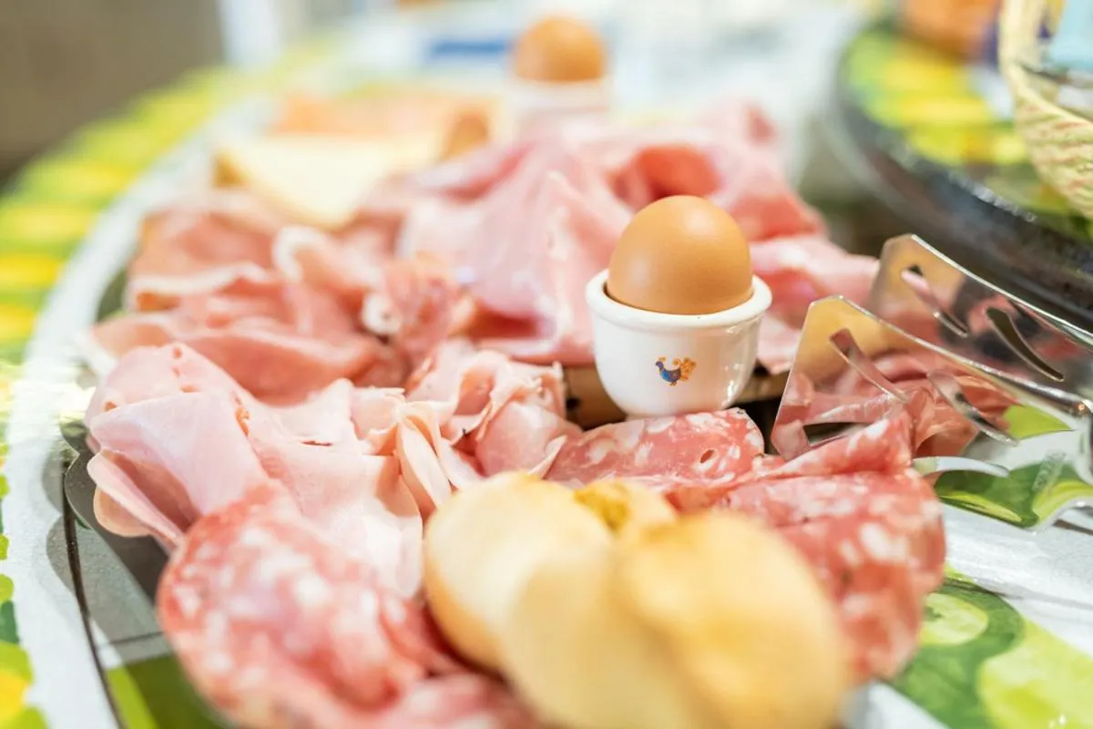 Breakfast in Villa Flumini