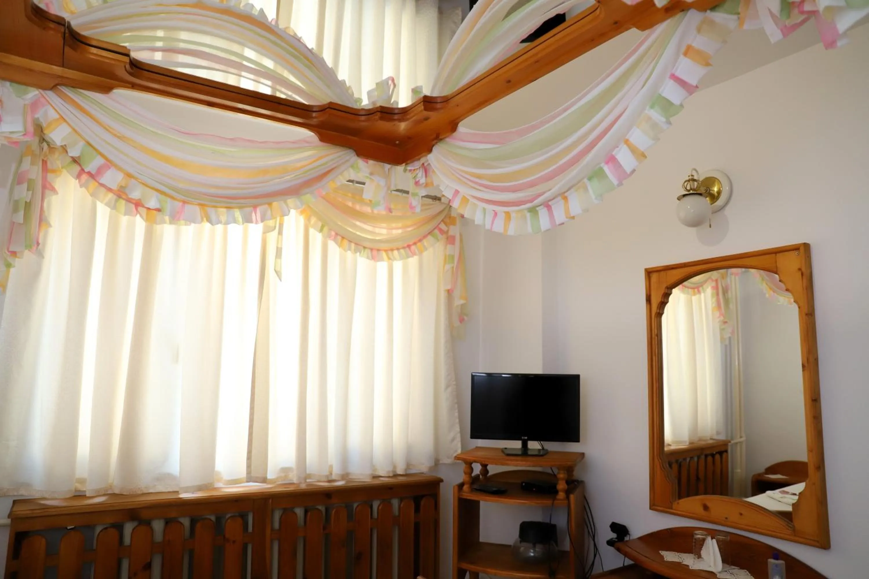 Evening entertainment in Hotel Mishel