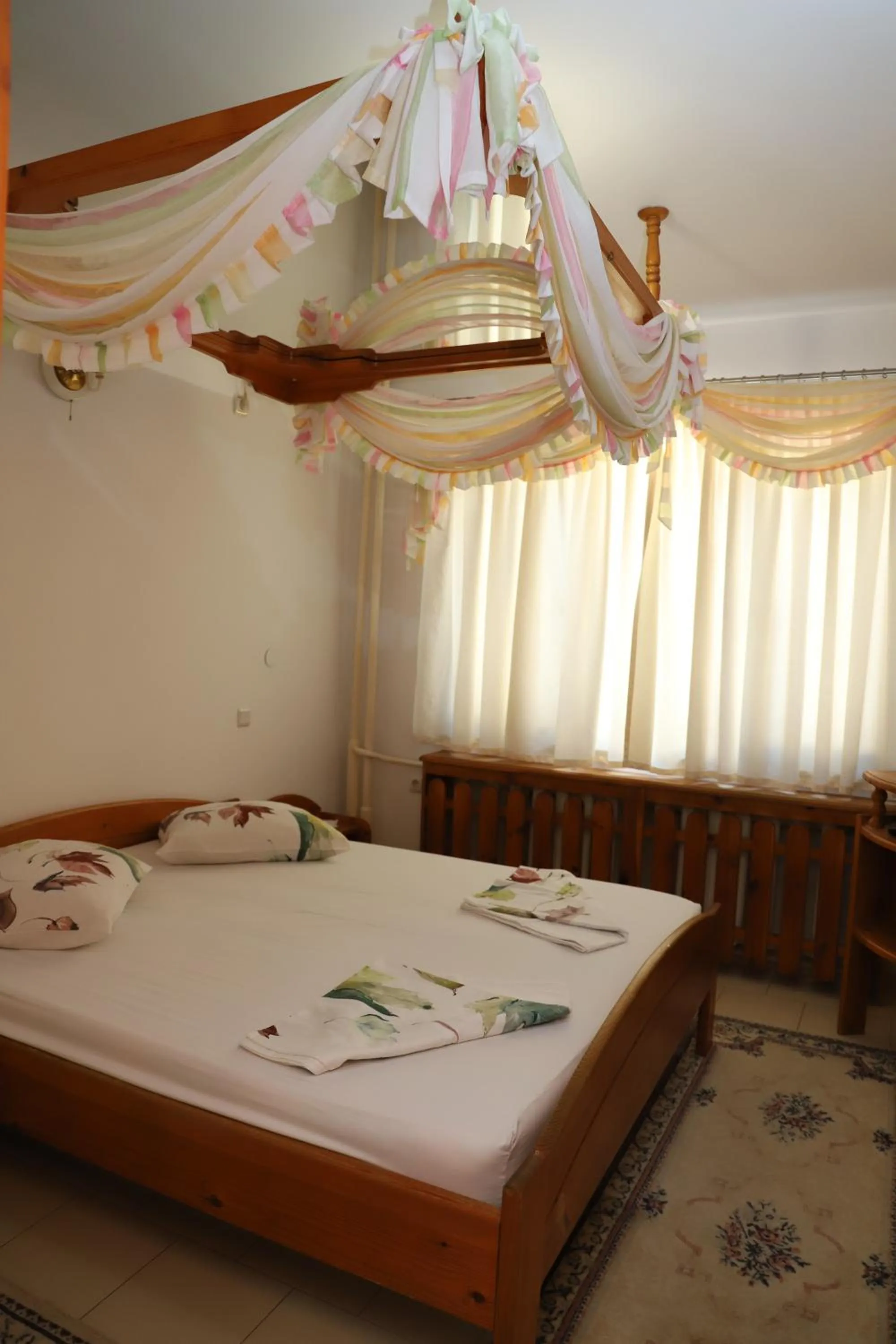 Bedroom, Bed in Hotel Mishel