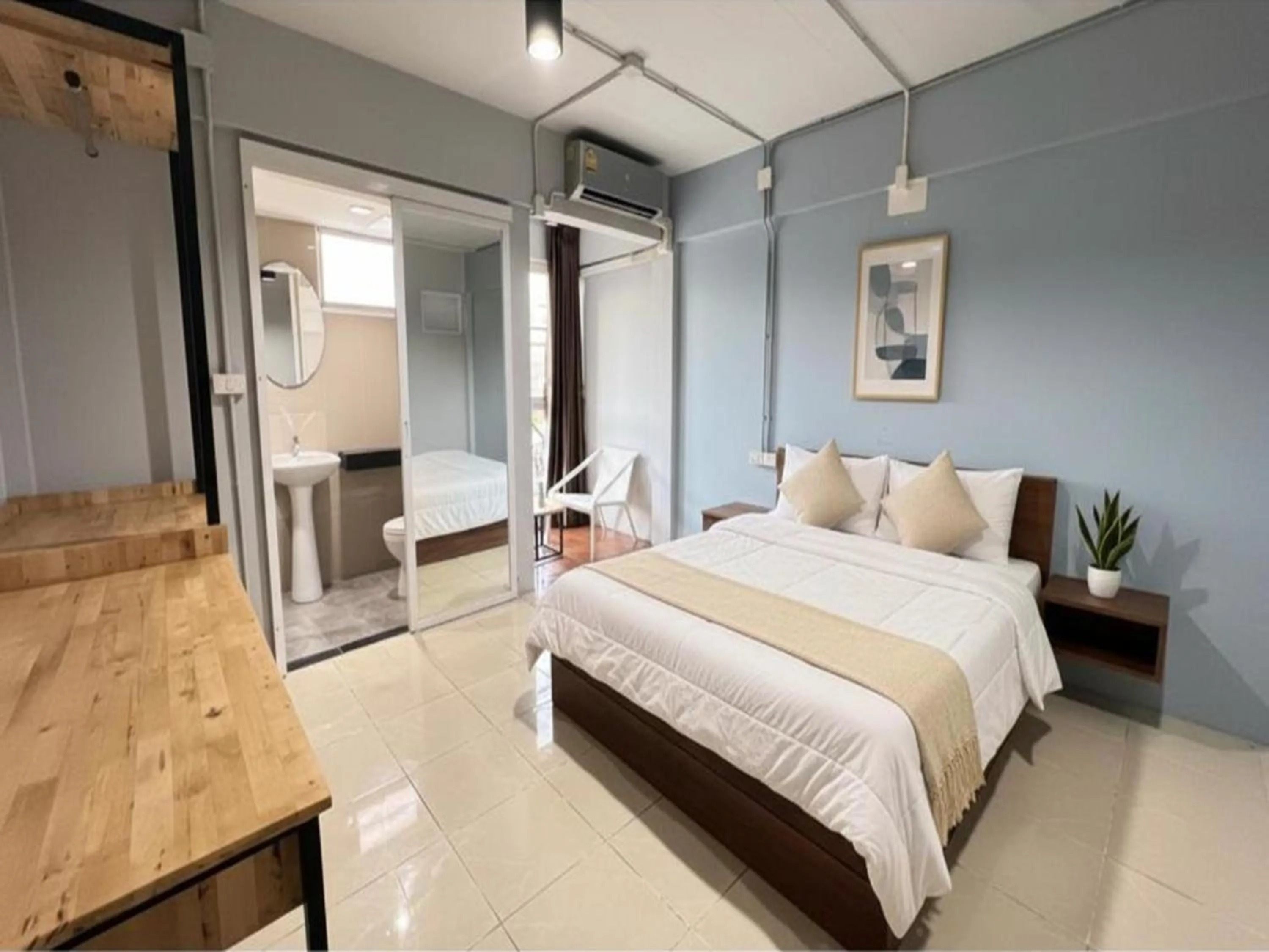 Collection O Mahidol Road