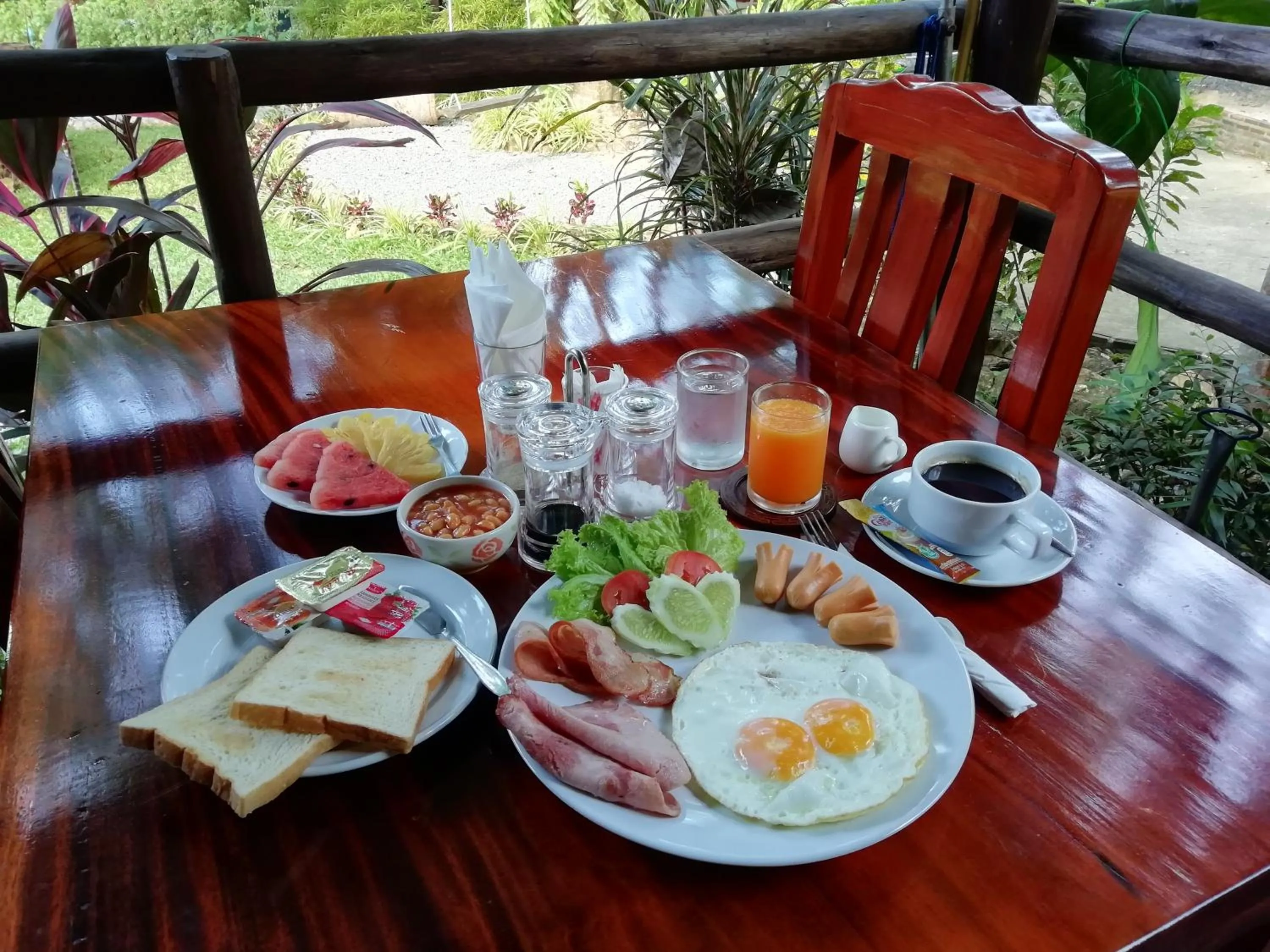Breakfast in Macura Resort