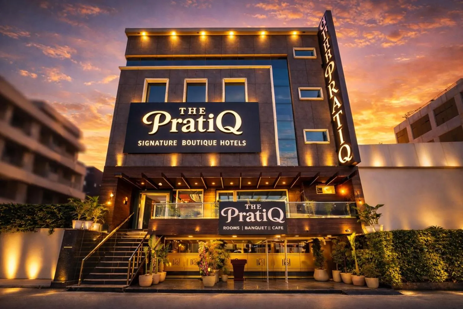 The PratiQ Luxe - Paschim Vihar