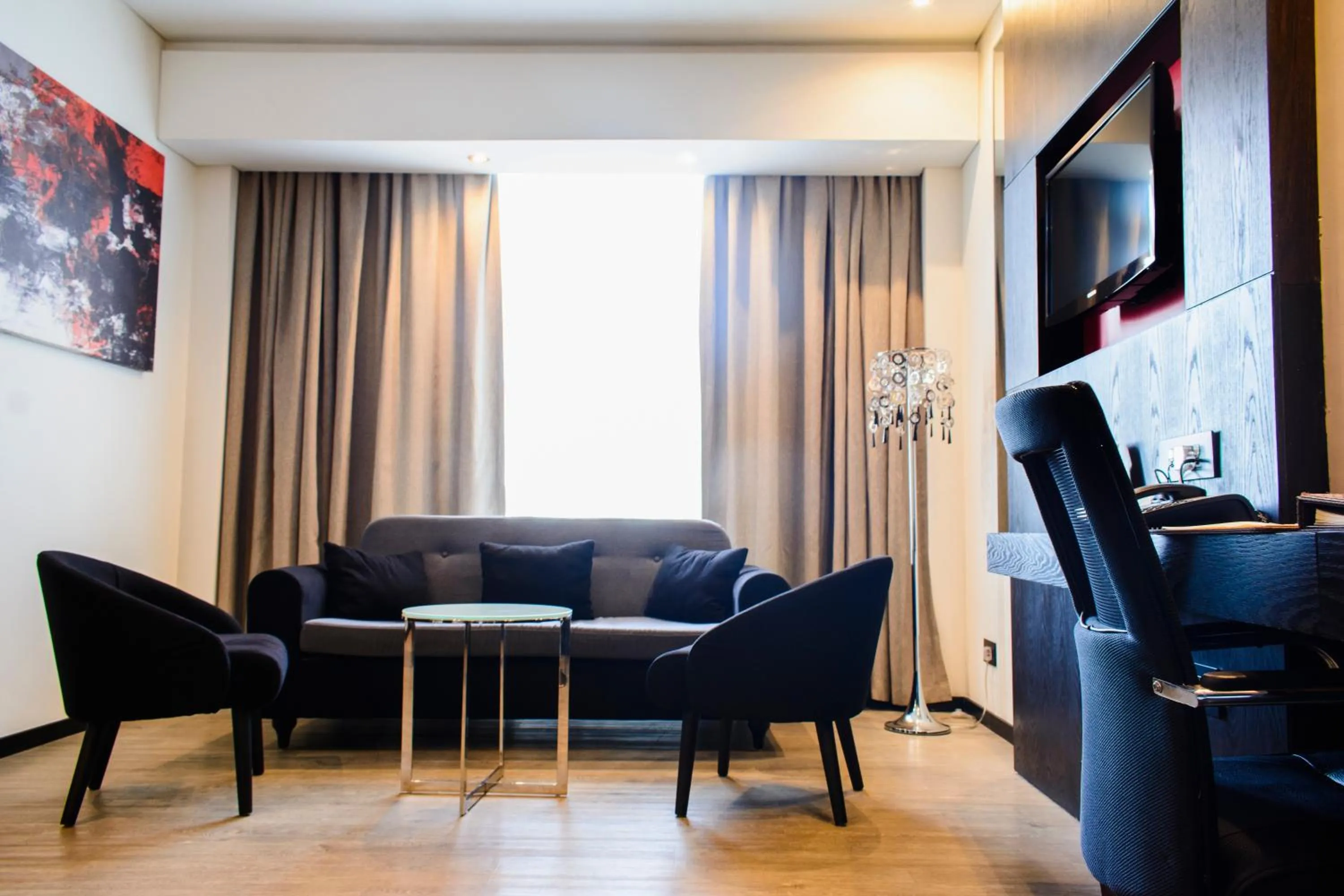 Living room in Onomo Hotel Dar es Salaam