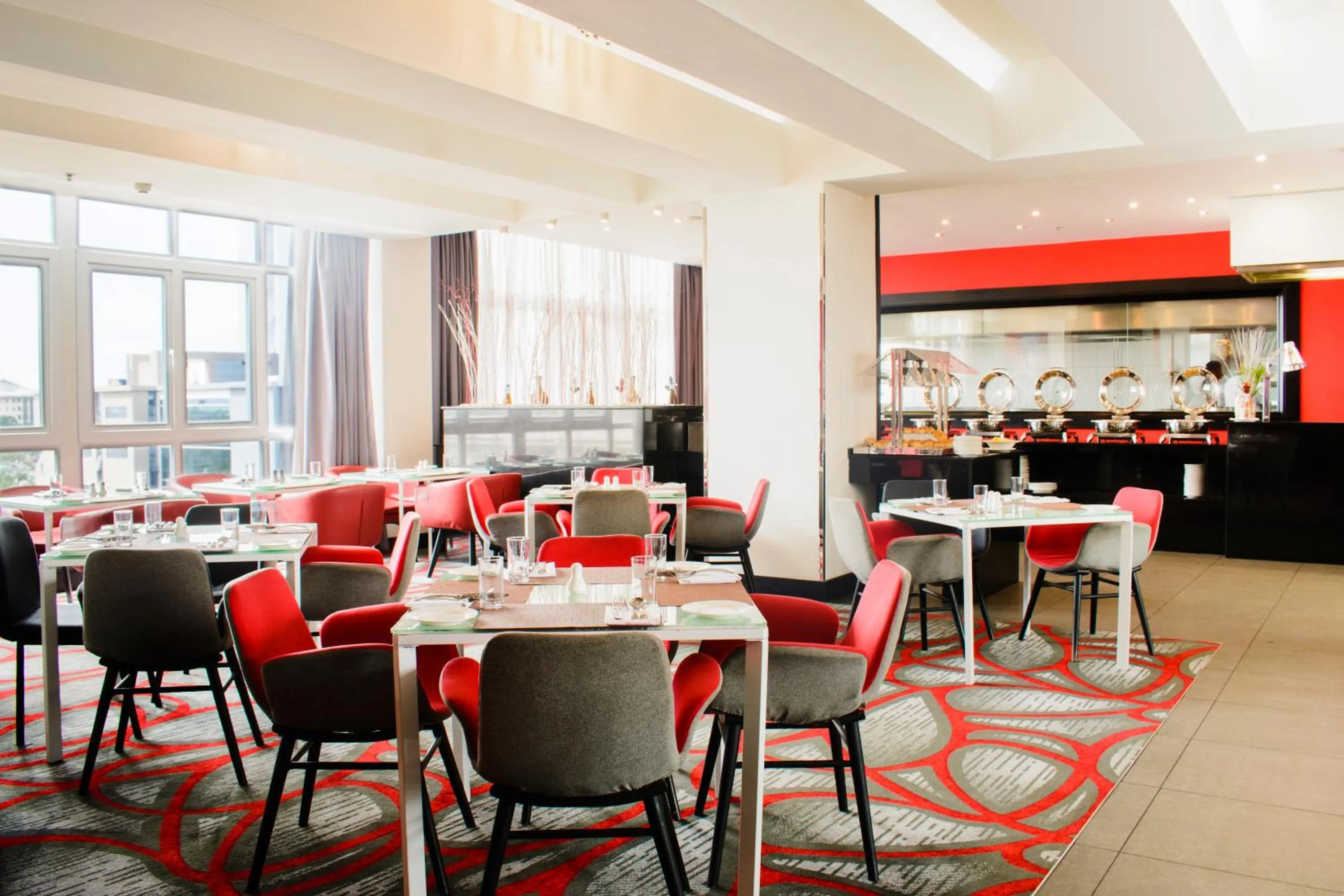 Restaurant/places to eat in Onomo Hotel Dar es Salaam