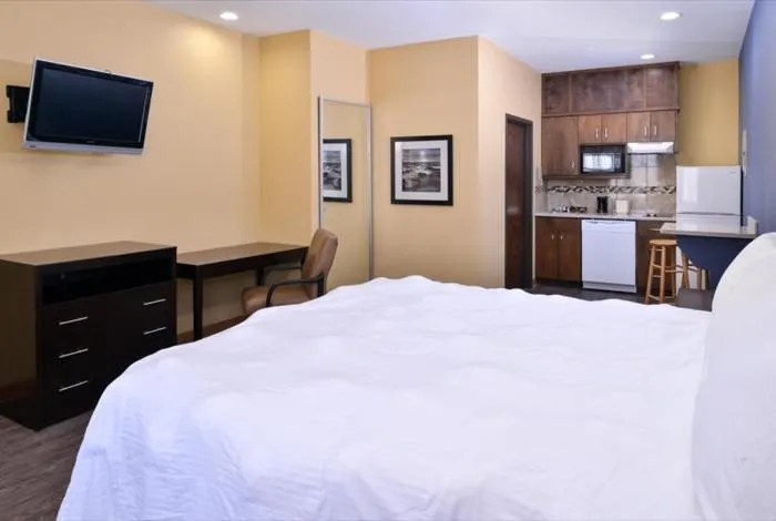 Bed in La Bonita Inn & Suites - Crane