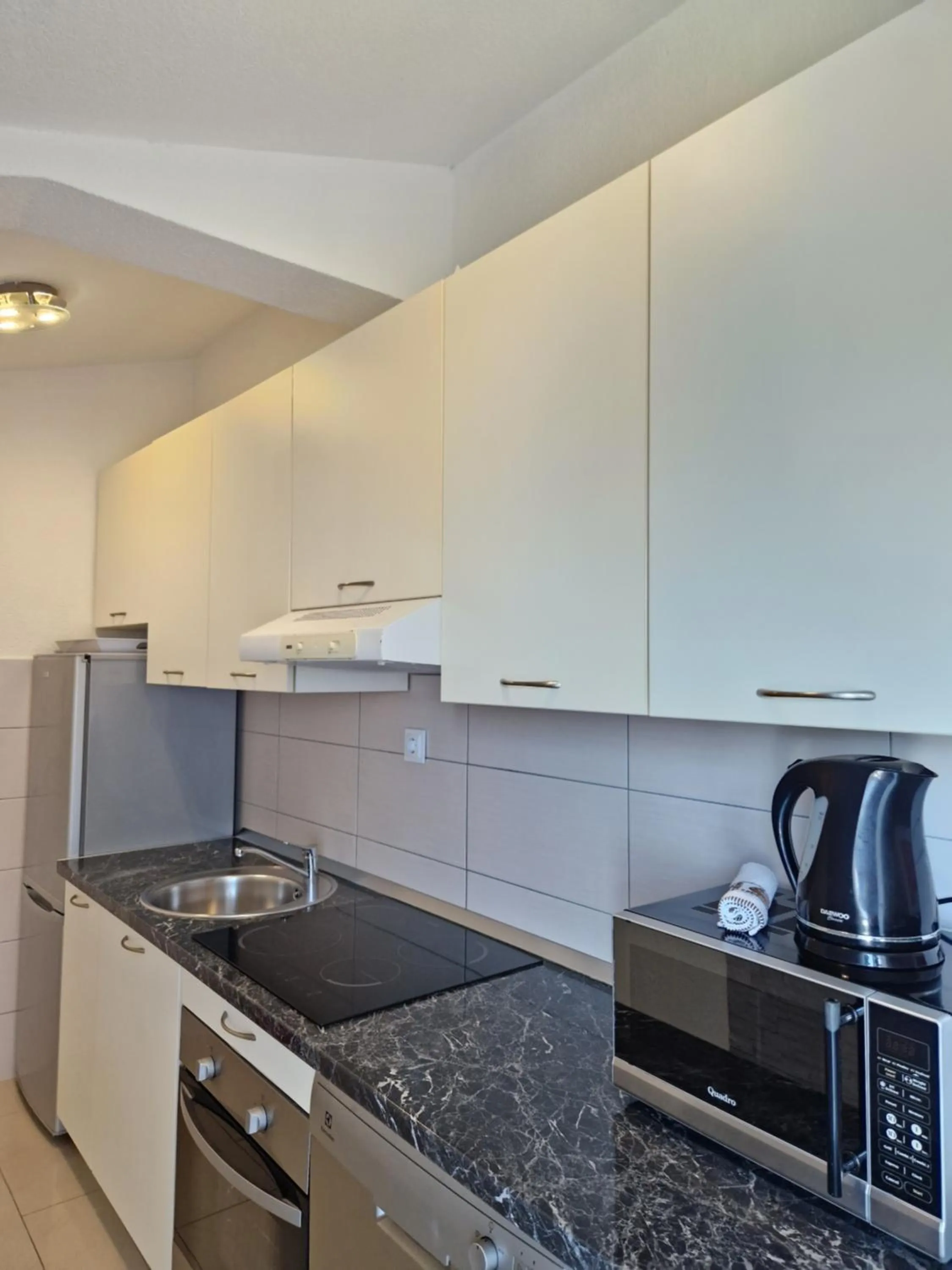 Apartments Silva with a view of sea