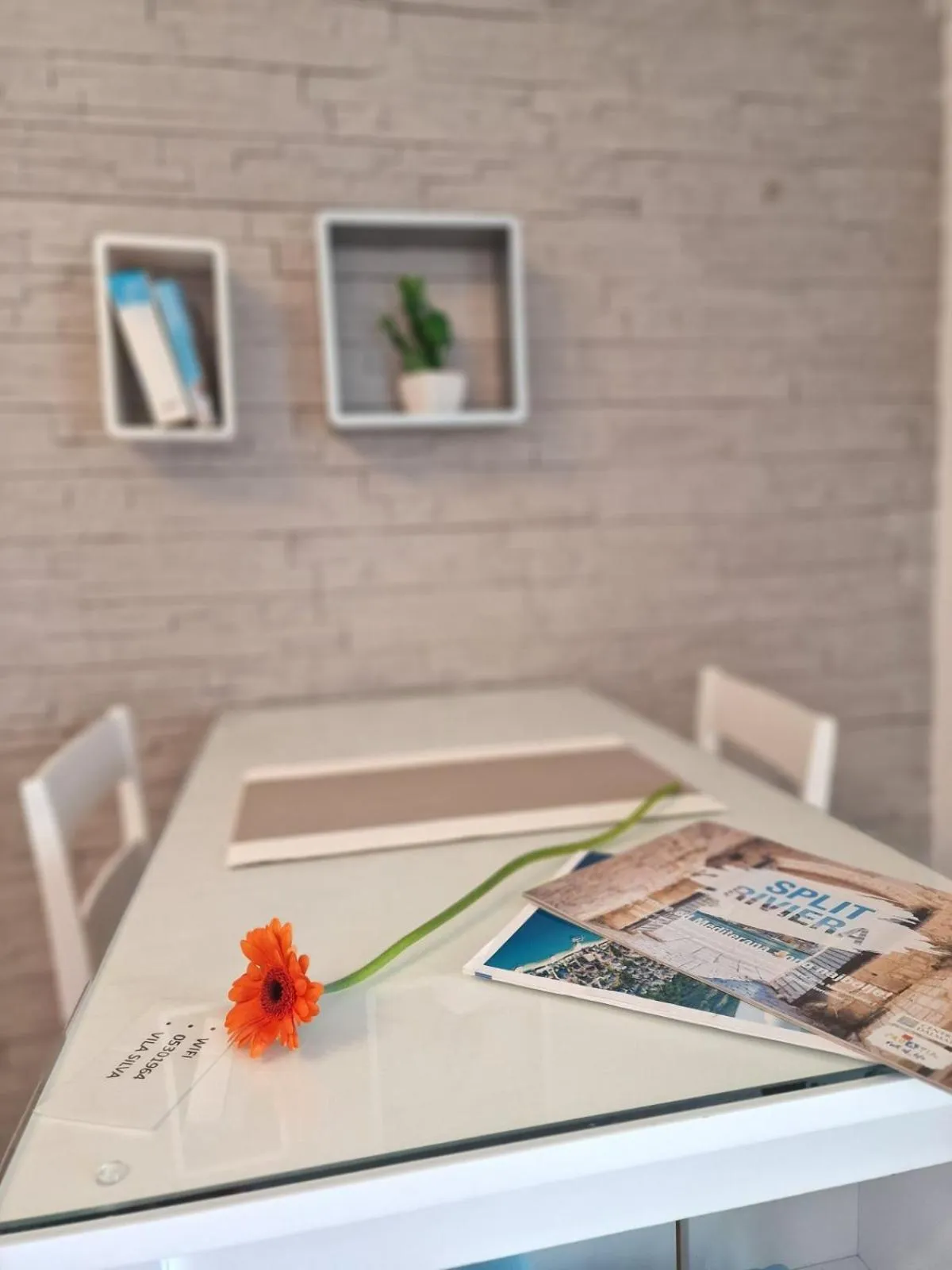 Apartments Silva with a view of sea