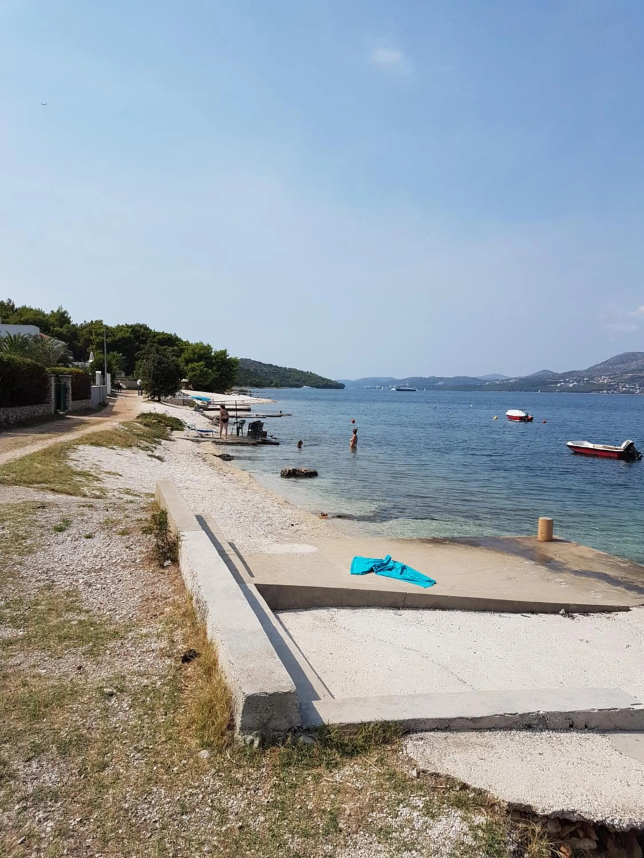 Autumn in Apartments Silva with a view of sea