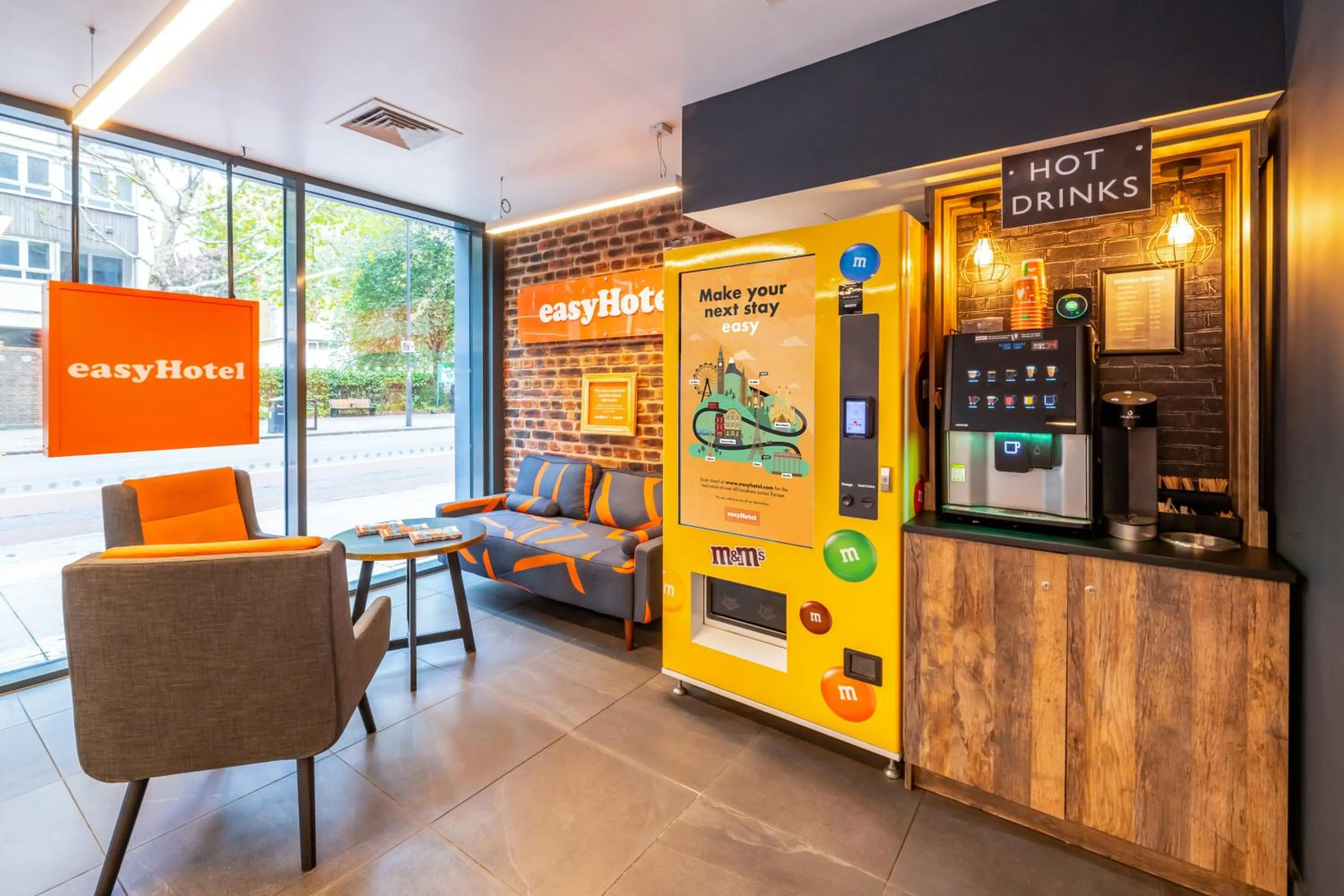 Lobby or reception in easyHotel London City Shoreditch