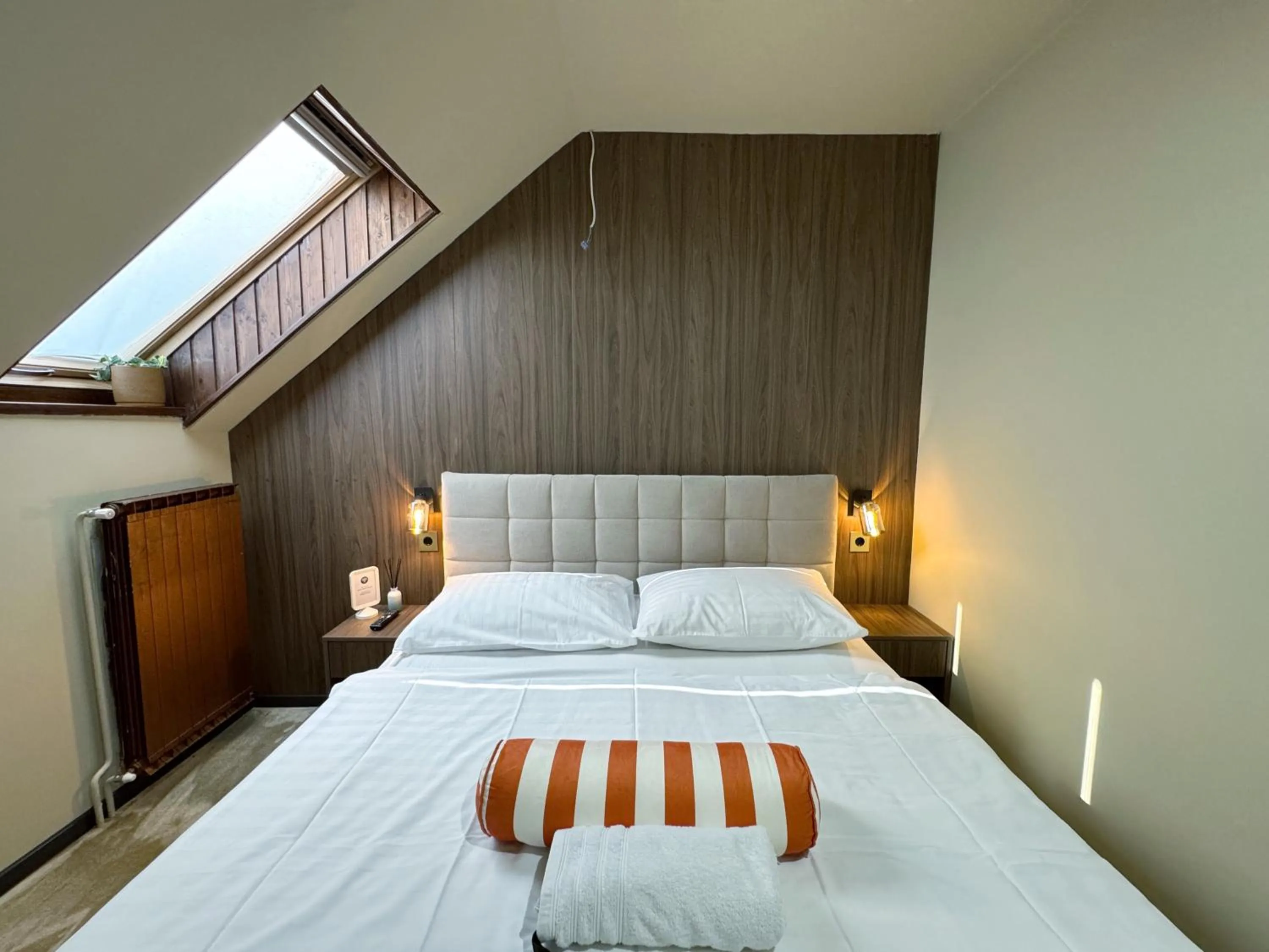 Small Double Room in Motel Reich