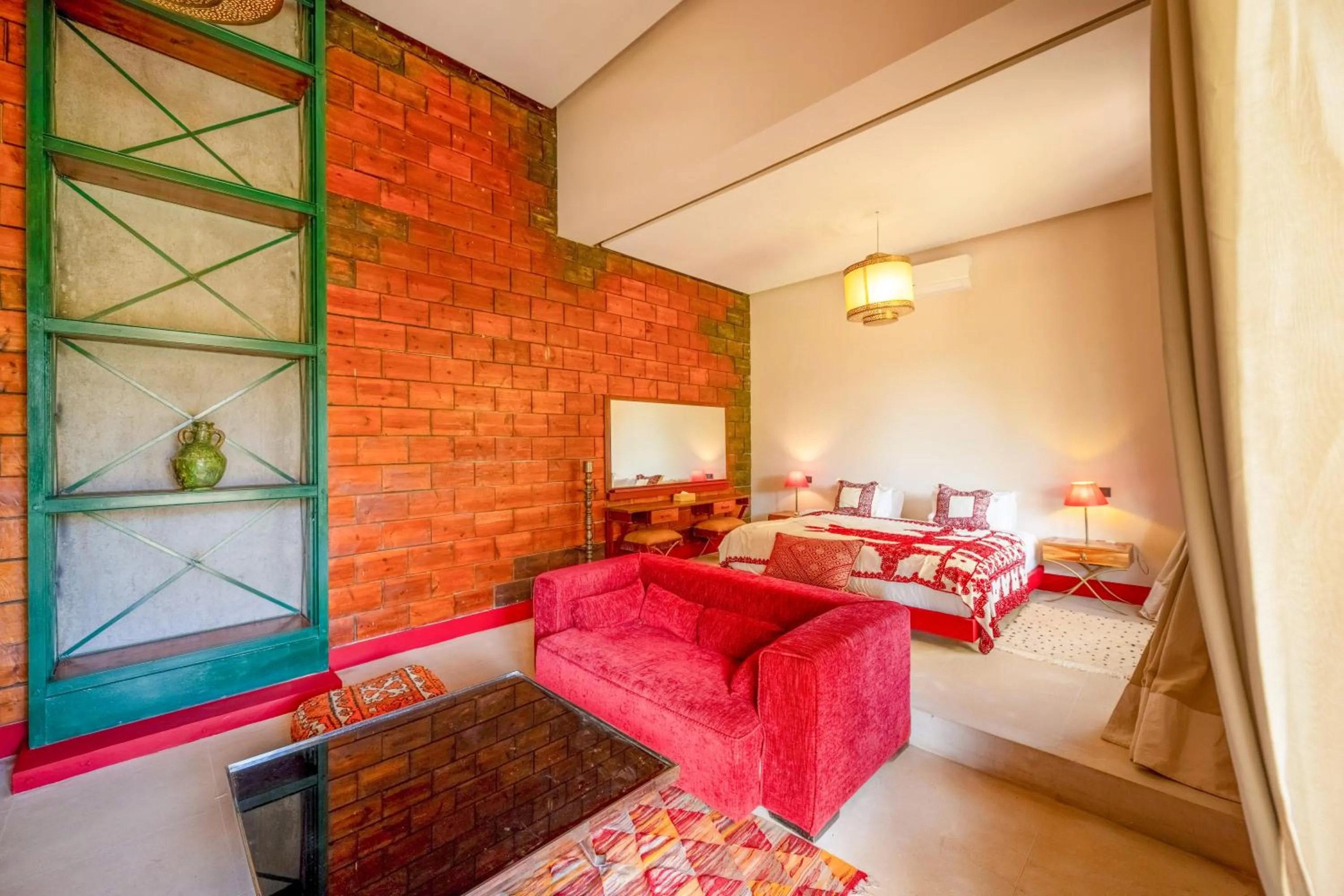 Living room, Bed in The Source Hotel Music & Spa