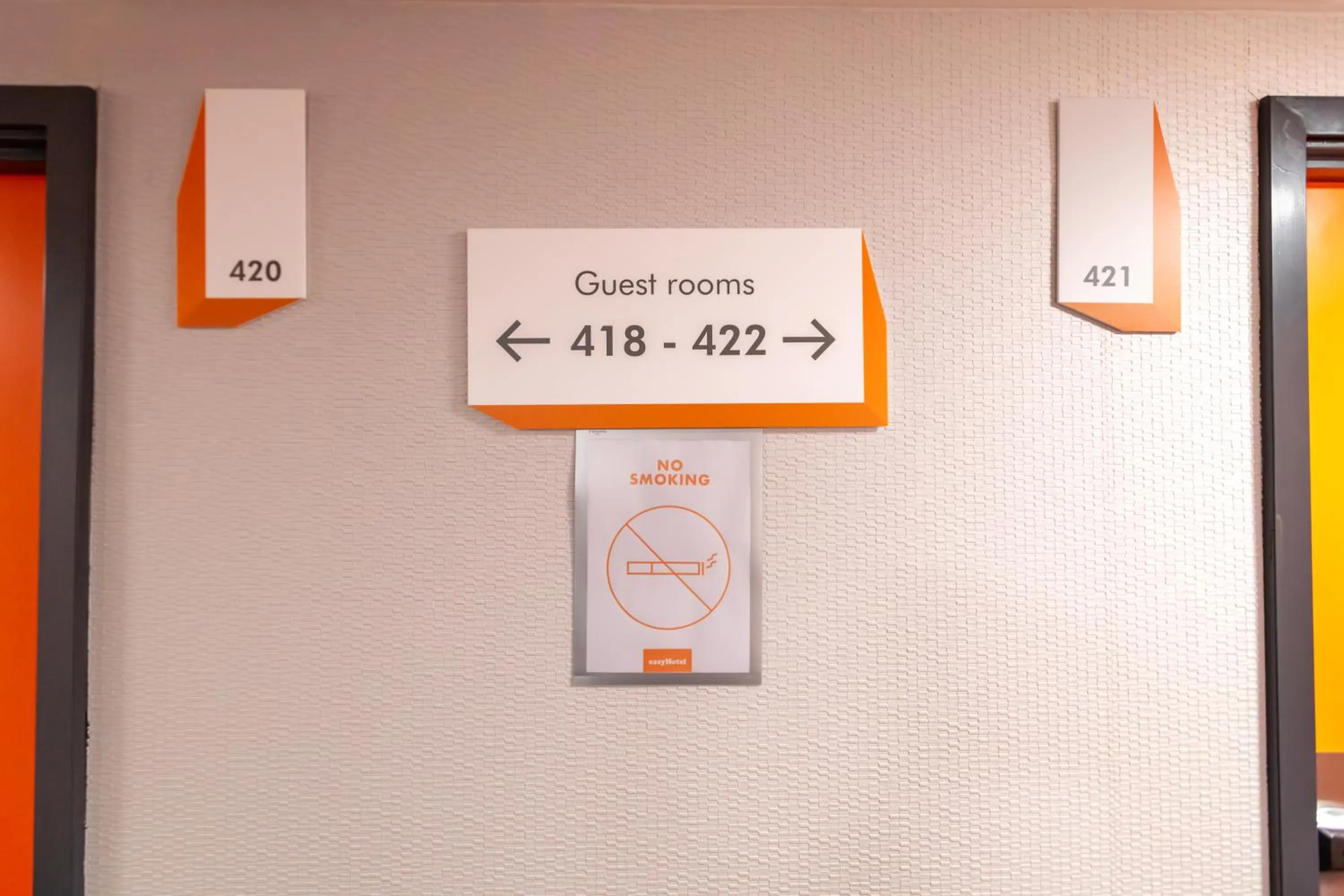 Floor plan in easyHotel Croydon