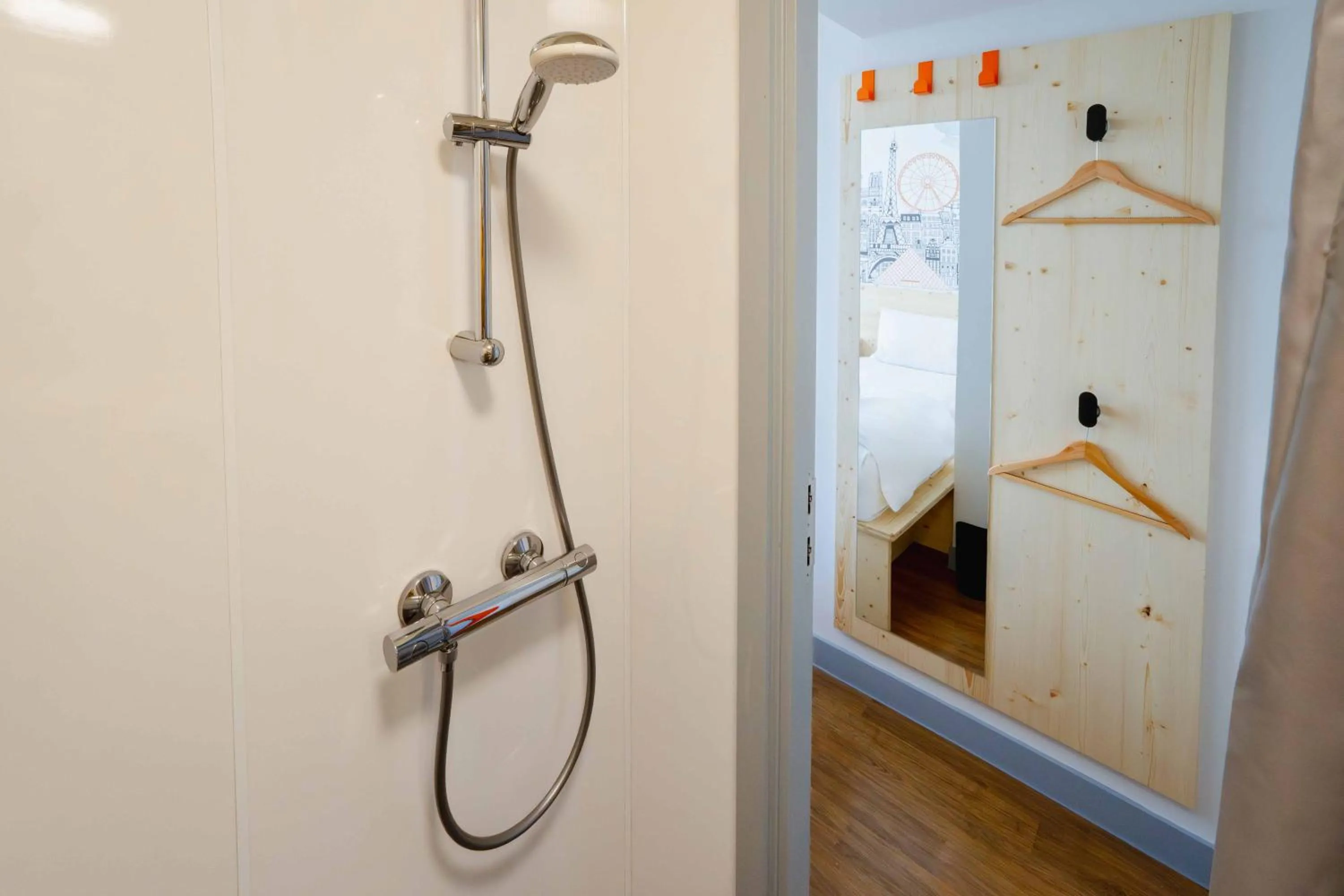 Bathroom in easyHotel Croydon