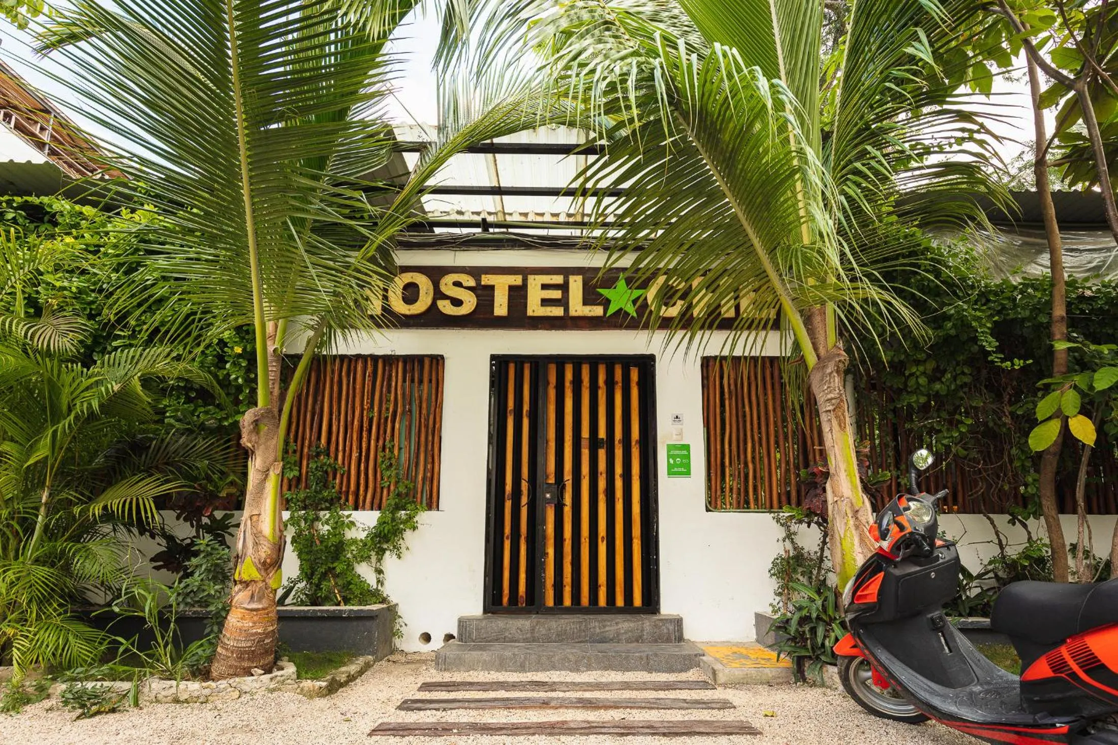 Facade/entrance in Che Tulum Hostel & Bar Adults Only