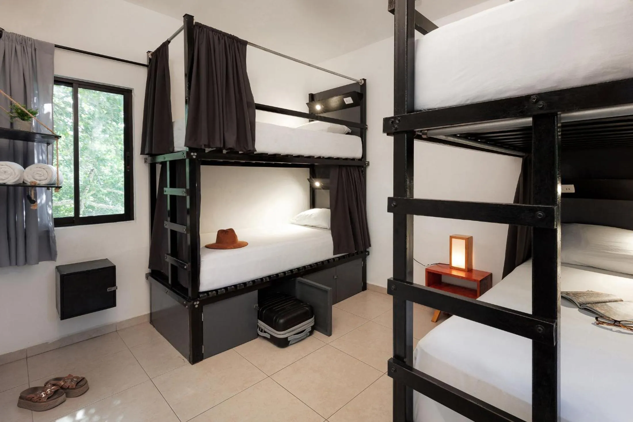 Photo of the whole room, Bed in Che Tulum Hostel & Bar Adults Only