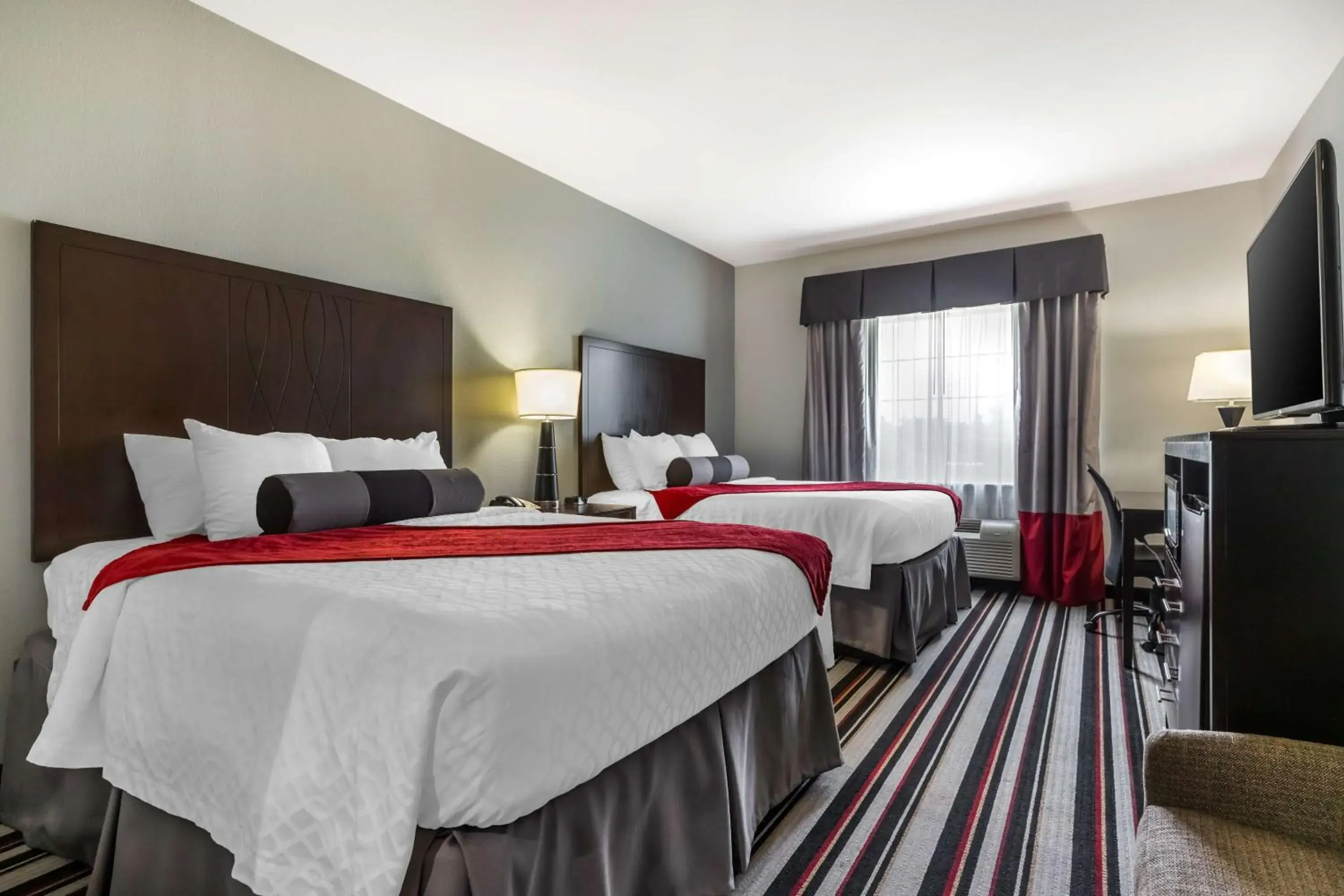 Queen Room with Two Queen Beds - Non-Smoking in Best Western Plus Coweta's 1st Hotel Queen Room with Two Queen Beds - Non-Smoking in Best Western Plus Coweta's 1st Hotel