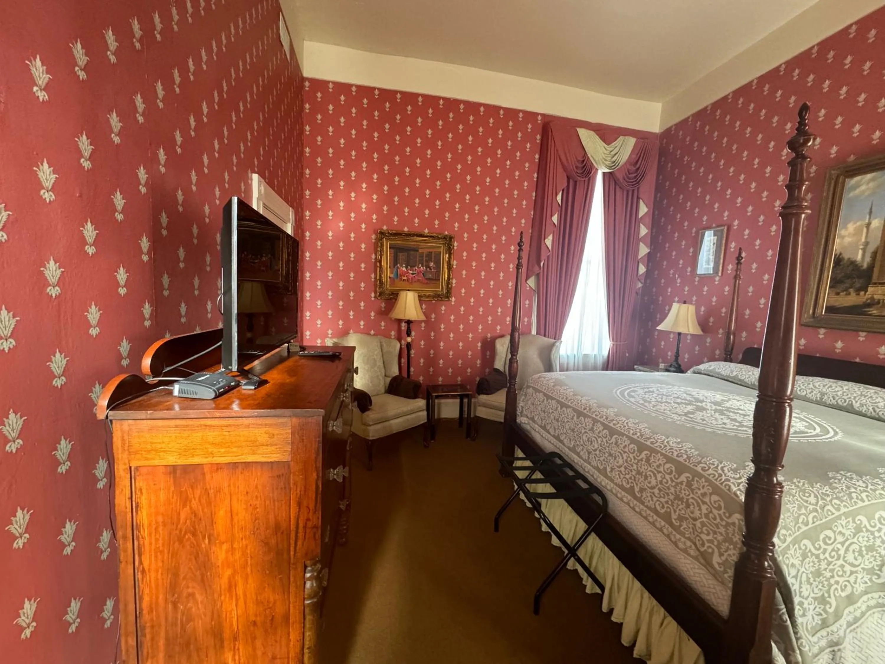 Bedroom, Bed in The Guest House Historic Mansion