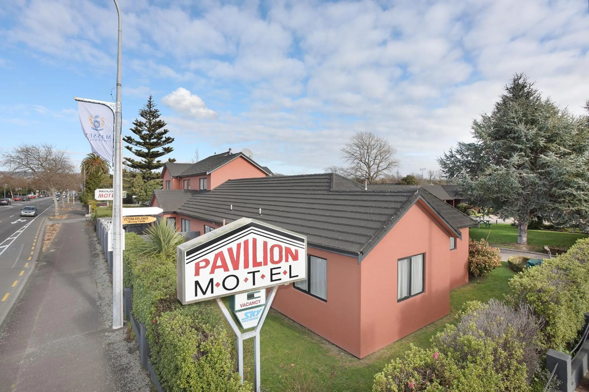 Property building in Pavilion Motel & Conference Centre