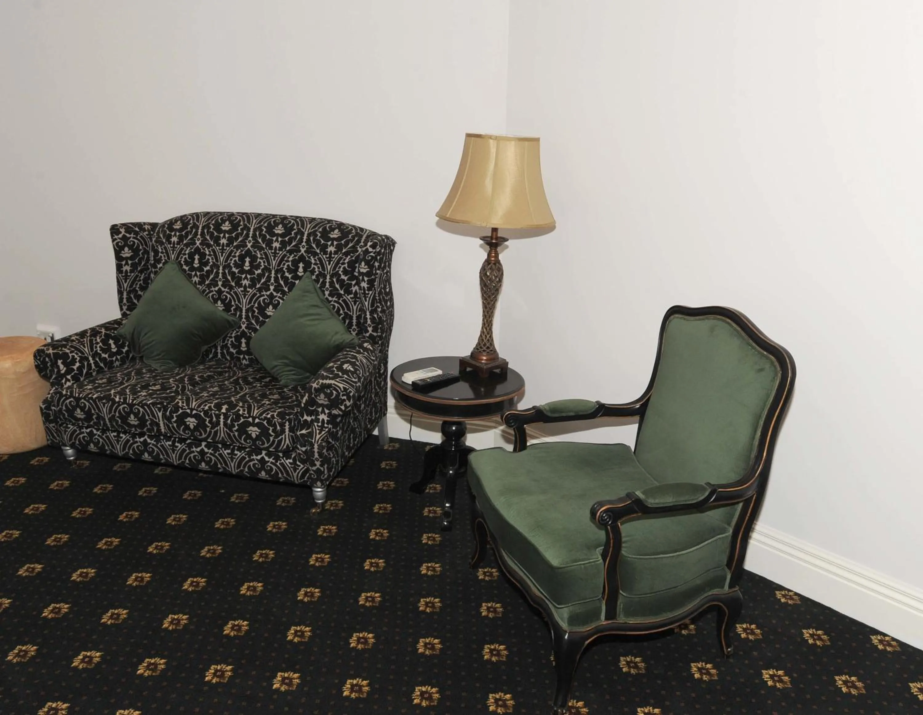 Living room in The Yarrawonga Hotel