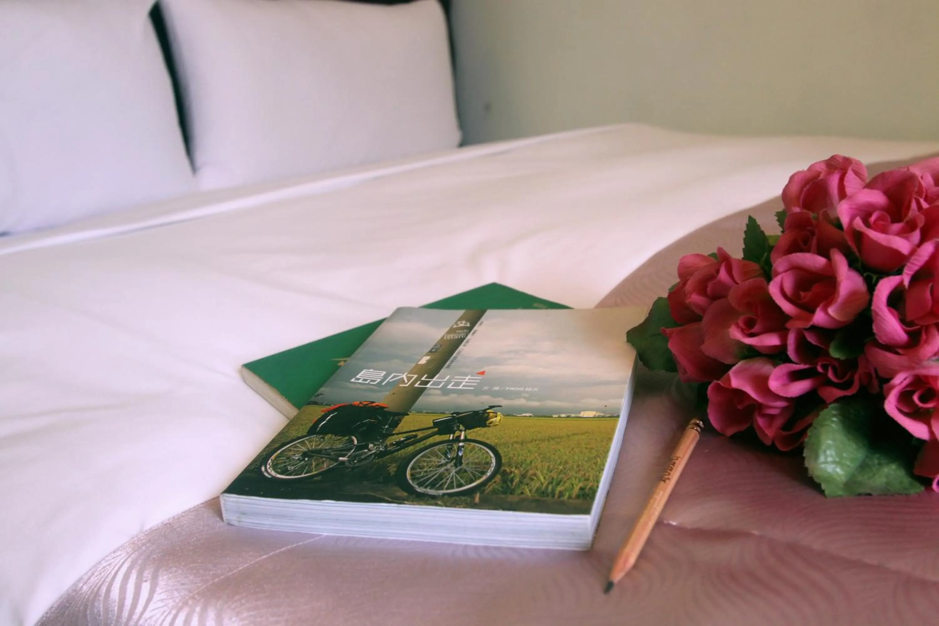 Bed in Moroccan Holiday Suite