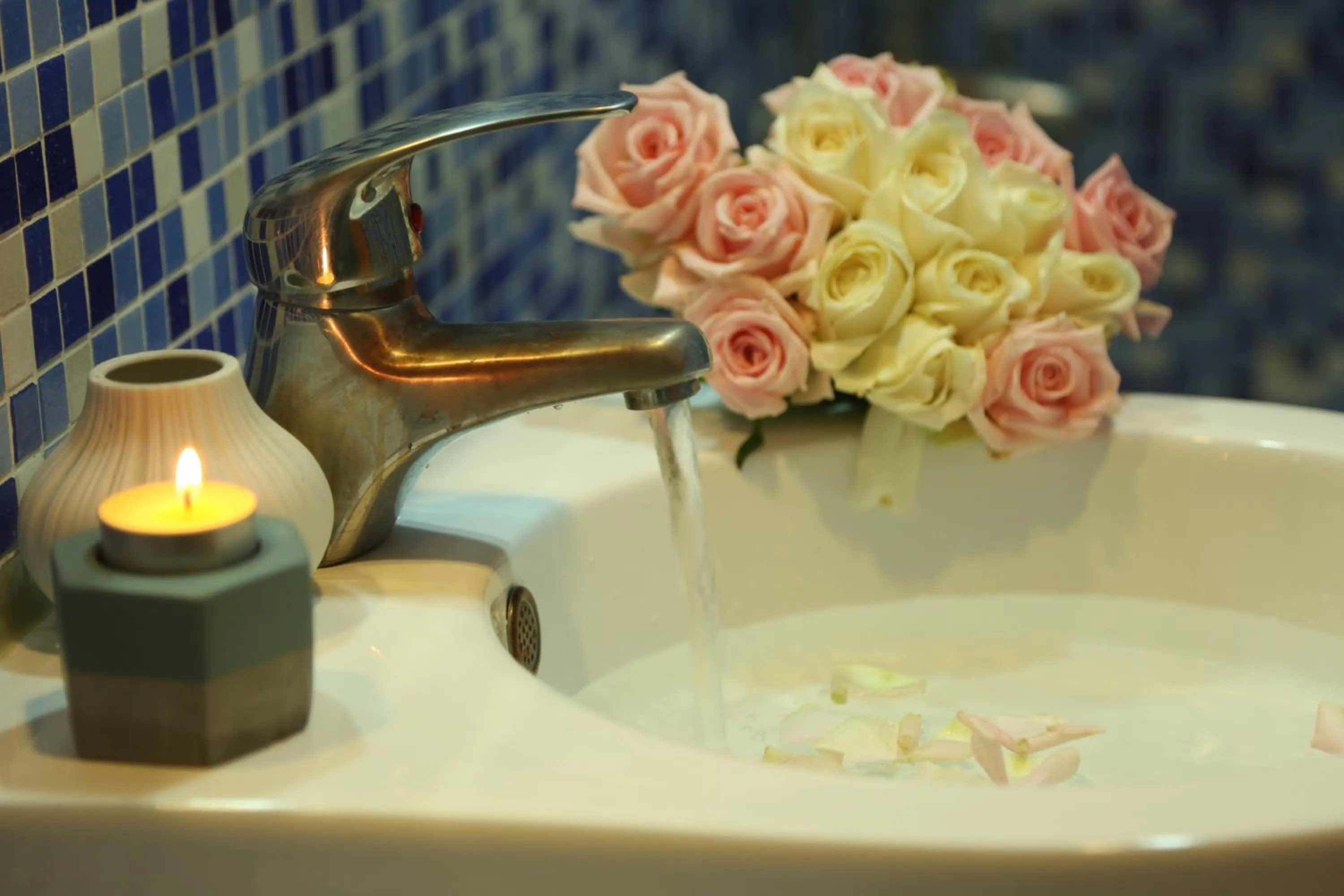 Bathroom in Moroccan Holiday Suite