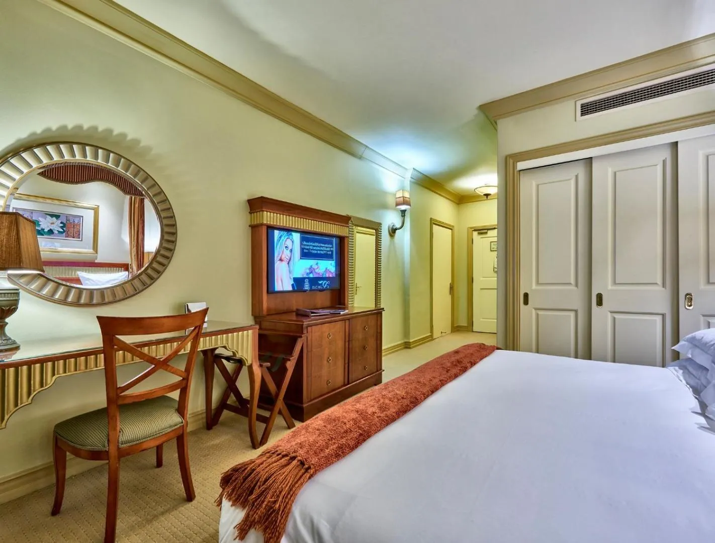 Bedroom, Bed in Peermont D'oreale Grande at Emperors Palace