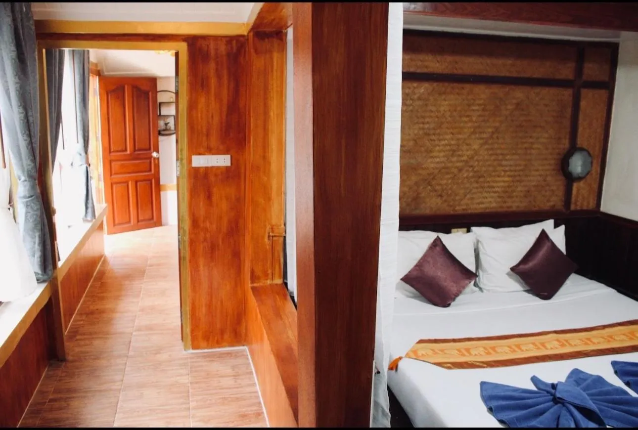 Bed in Koh Chang Resort