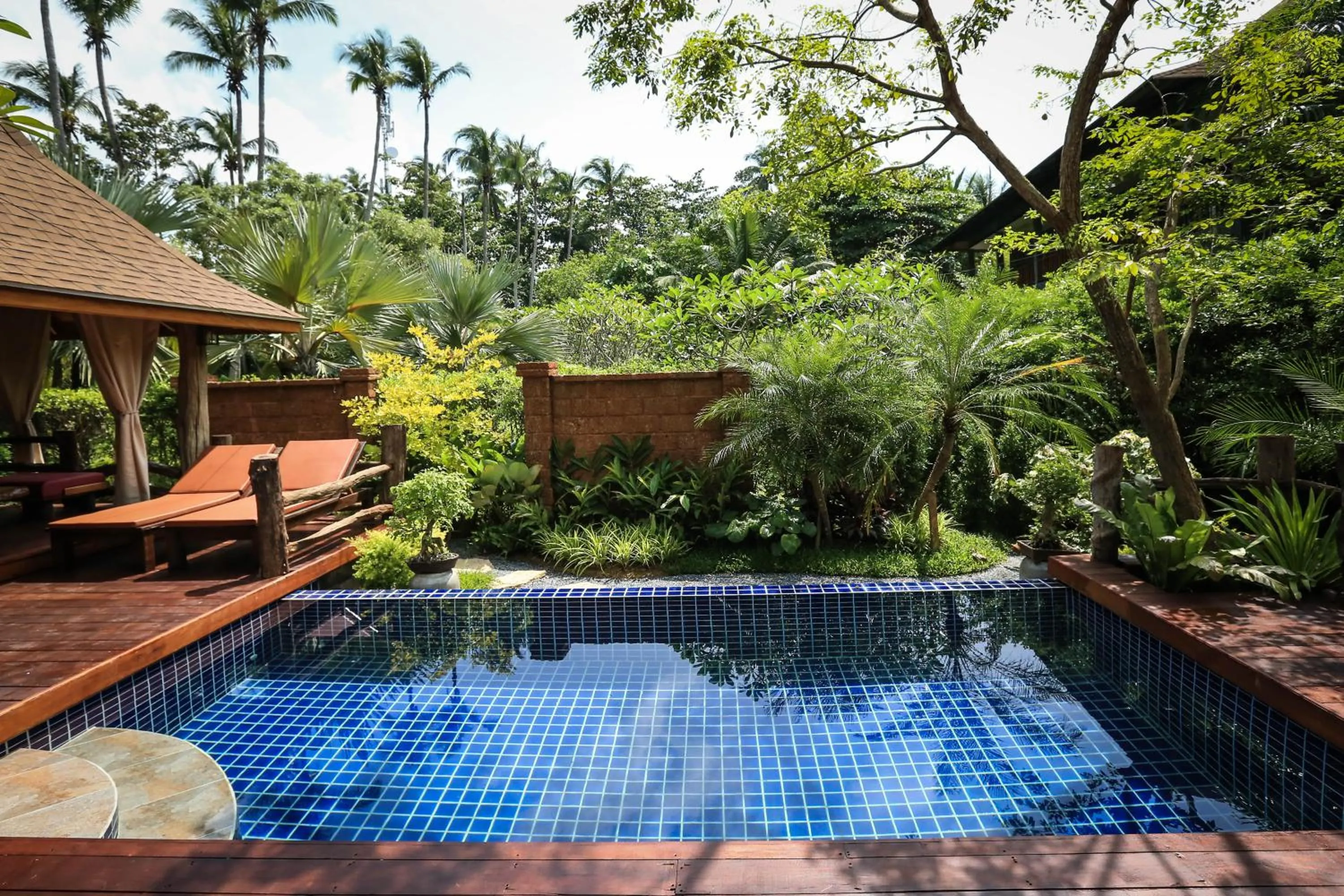 Swimming pool in Andalay Beach Resort Koh Libong