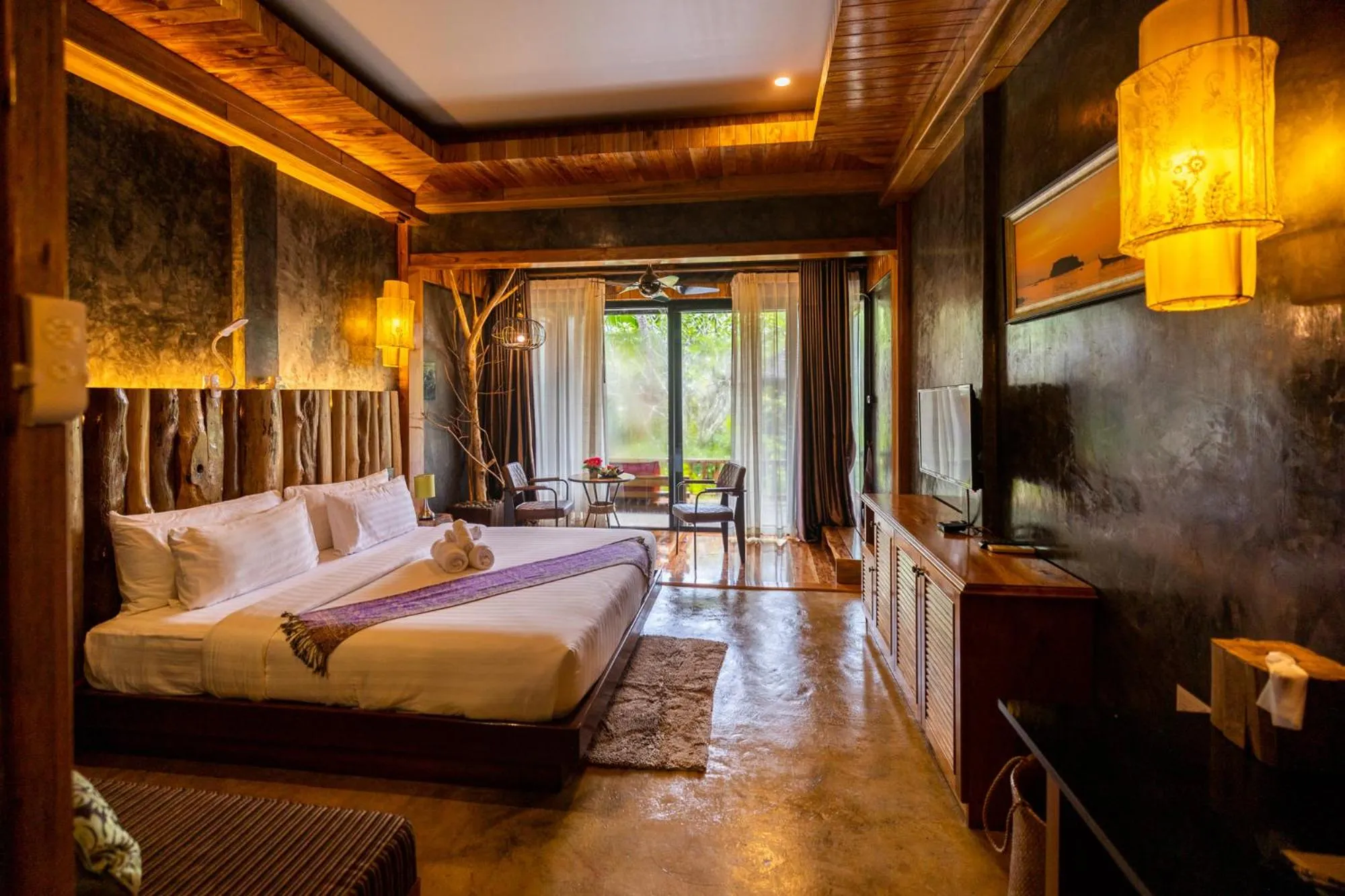 Bed in Andalay Beach Resort Koh Libong