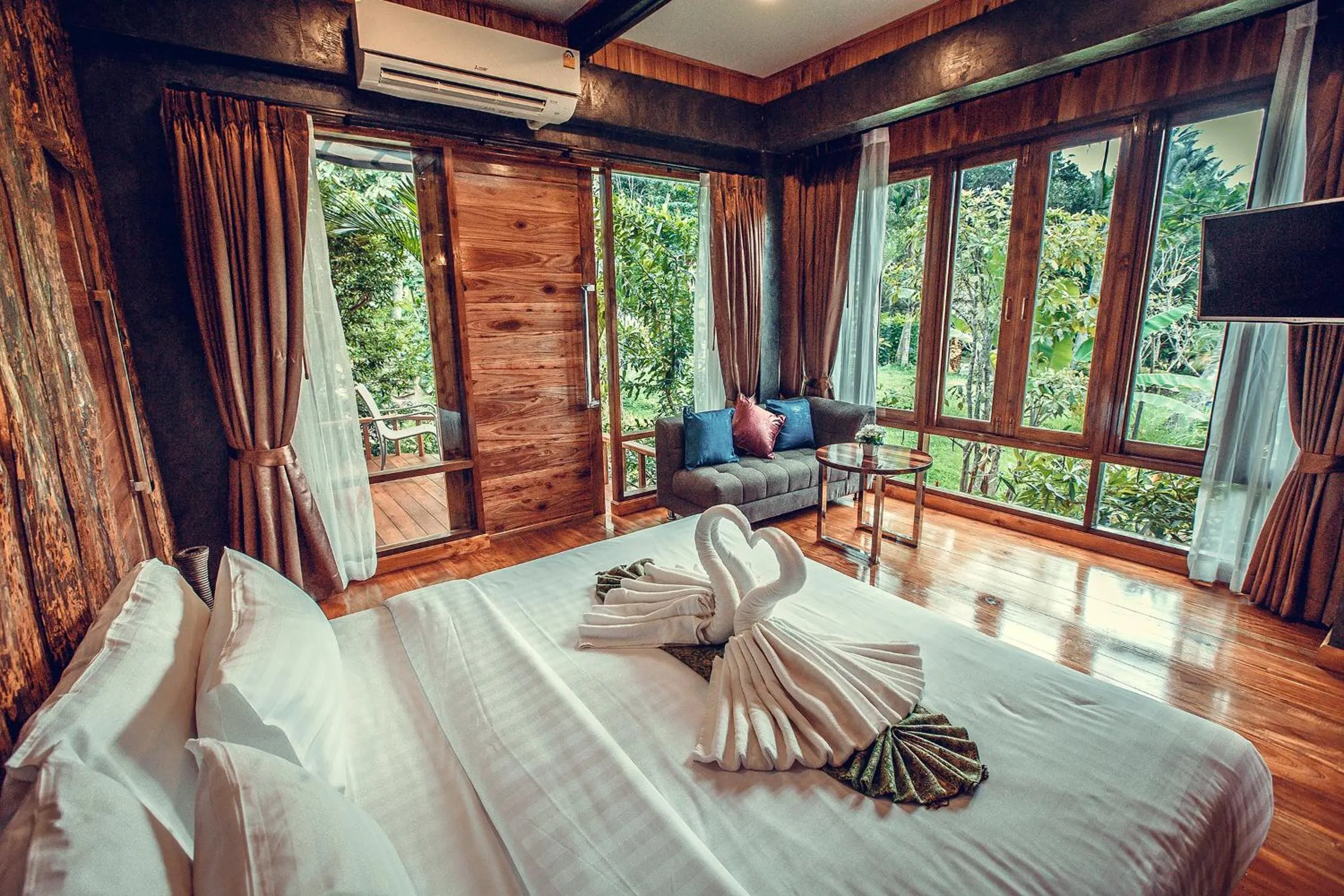 Bedroom, Bed in Andalay Beach Resort Koh Libong