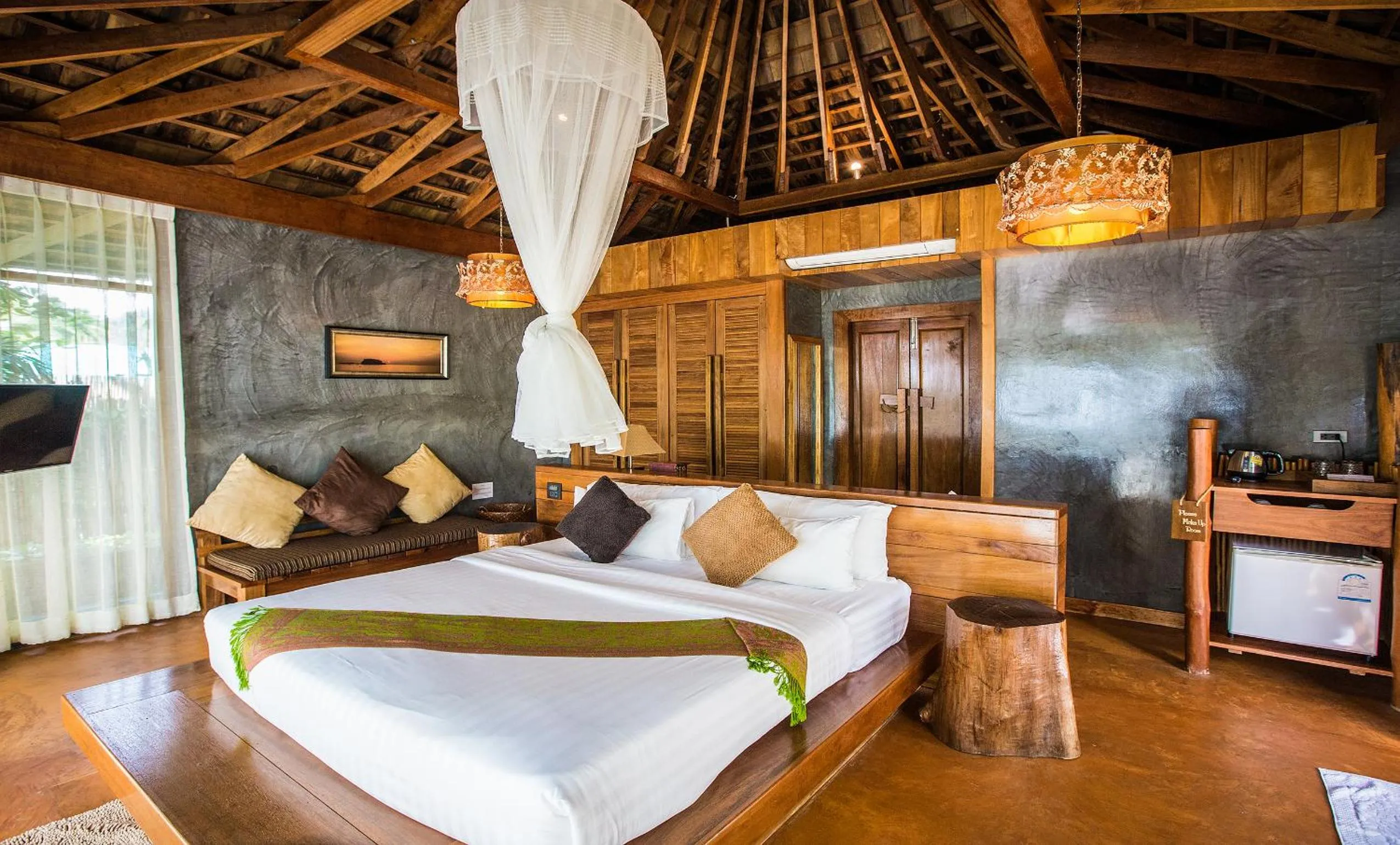 Bed in Andalay Beach Resort Koh Libong