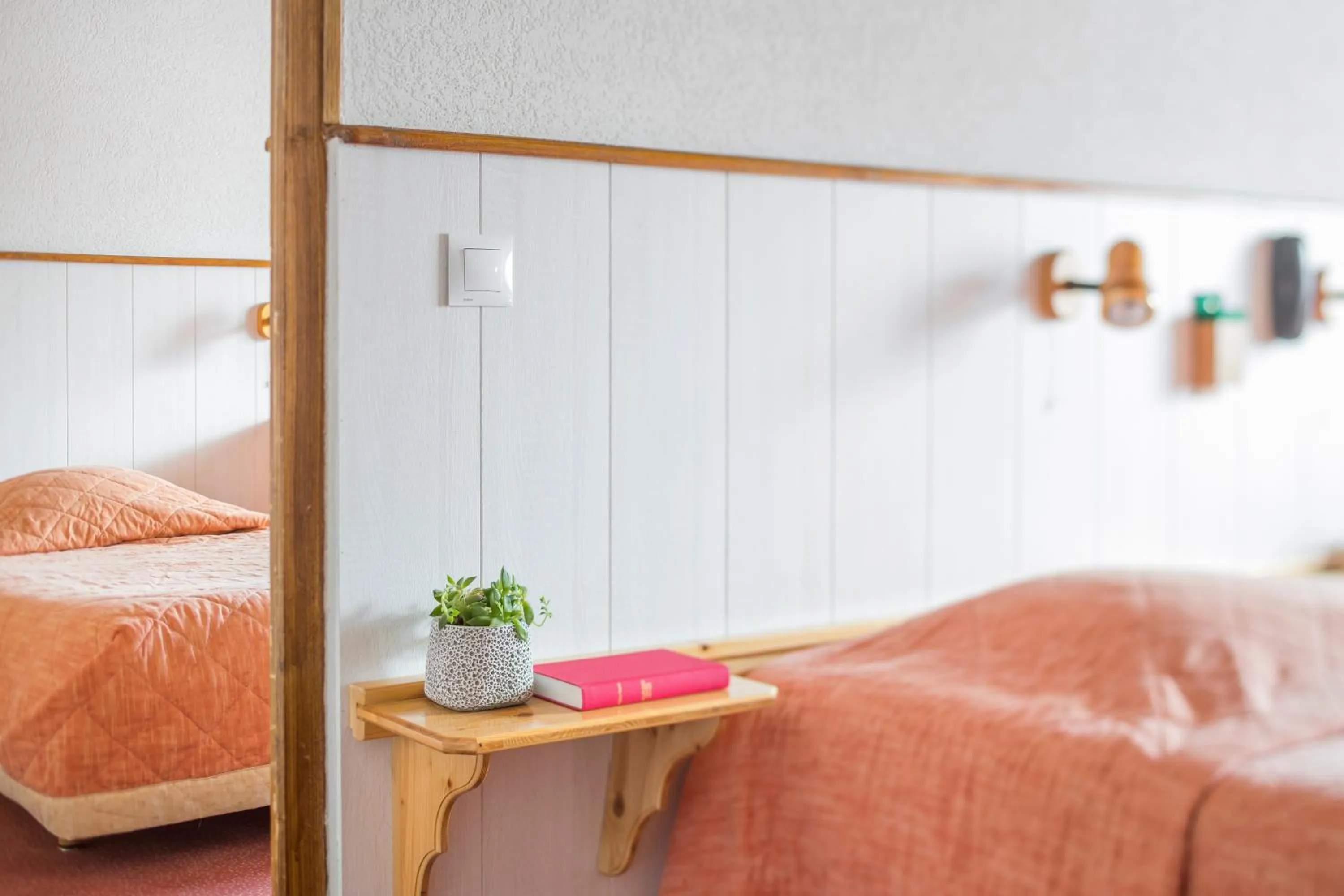Bedroom, Bed in Logis Hôtel La Petite Chaumière