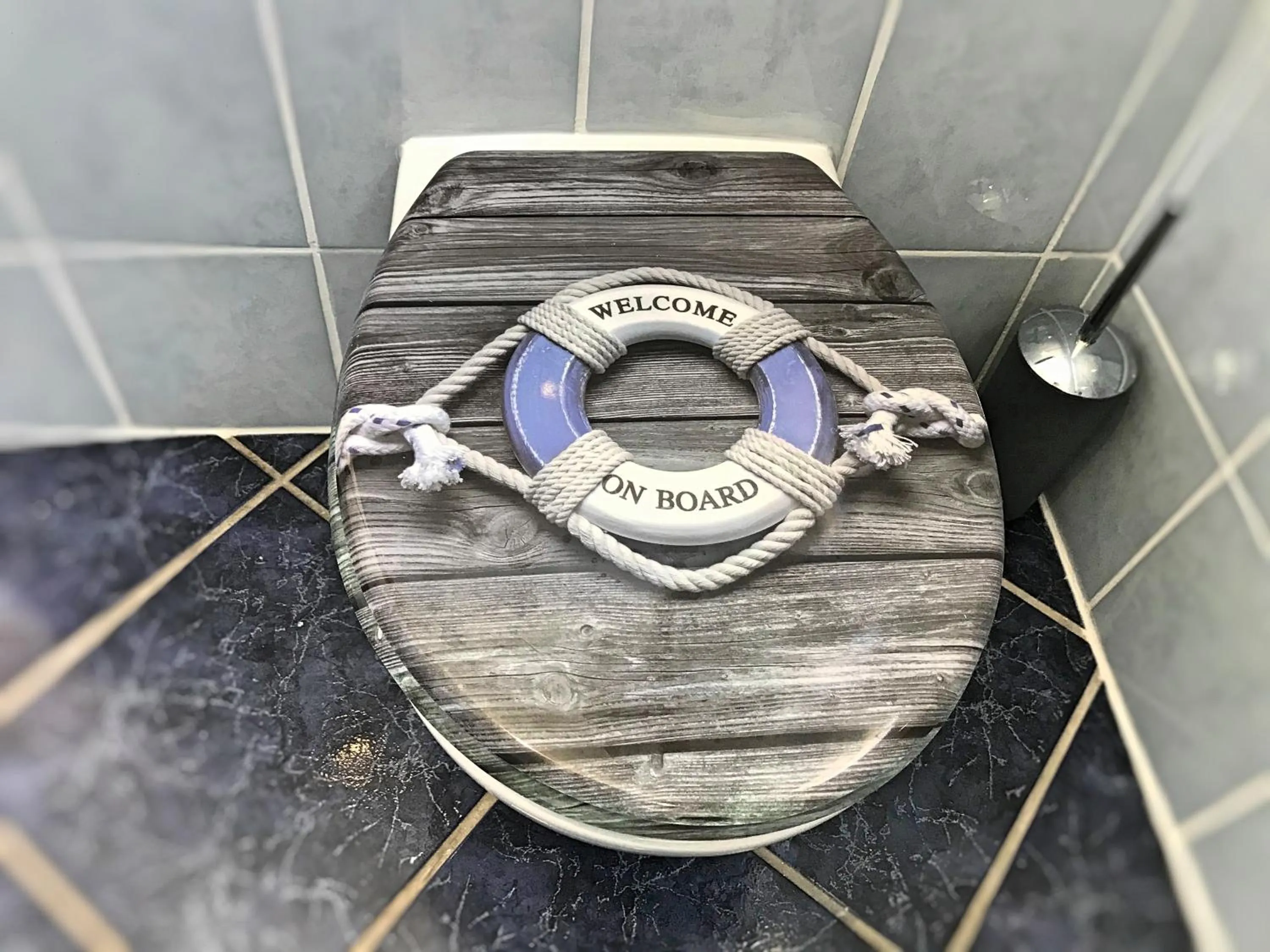 Shower in Farr Out Guest House