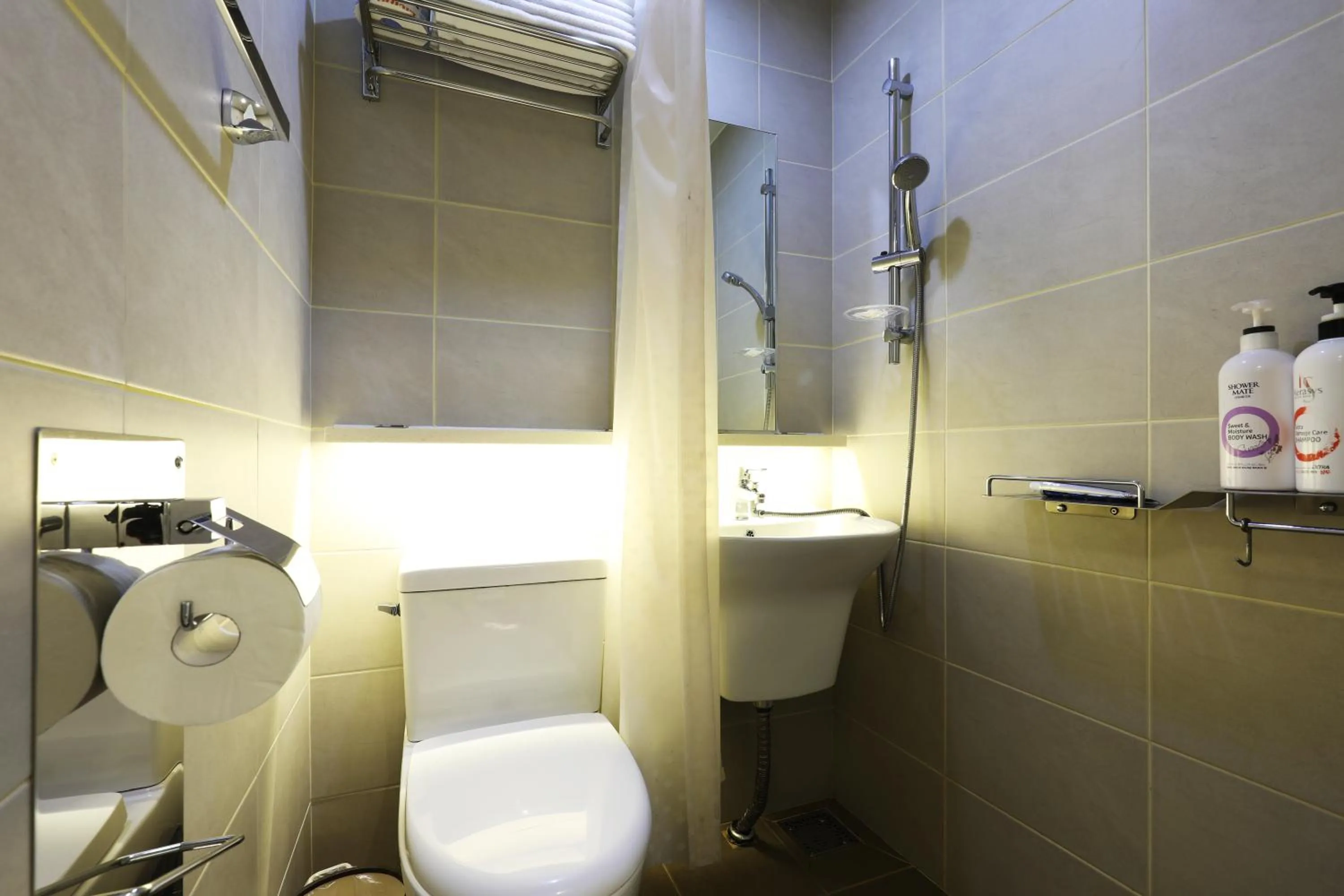 Toilet in STAY7 Myeongdong