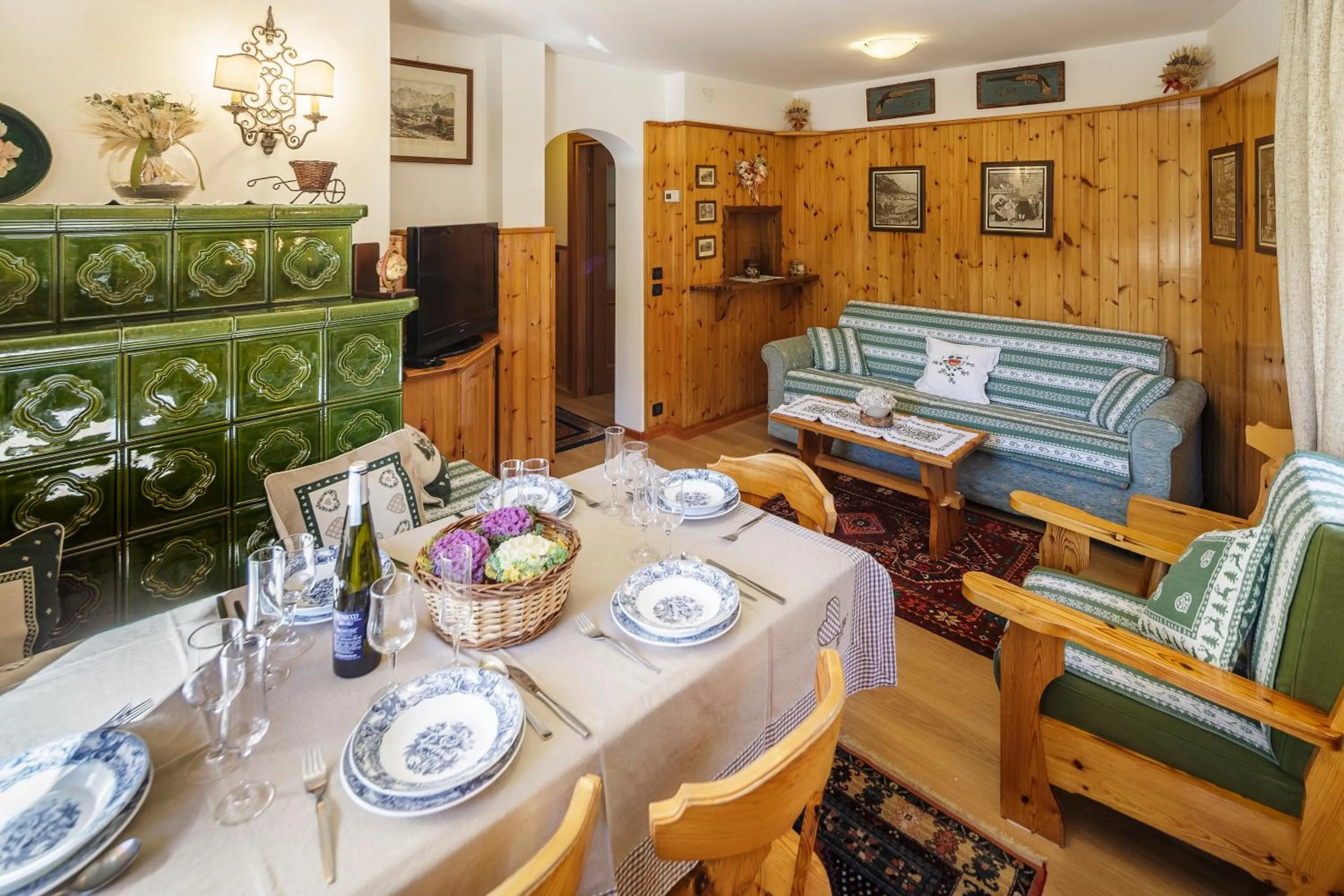 Restaurant/places to eat in CiasaToa