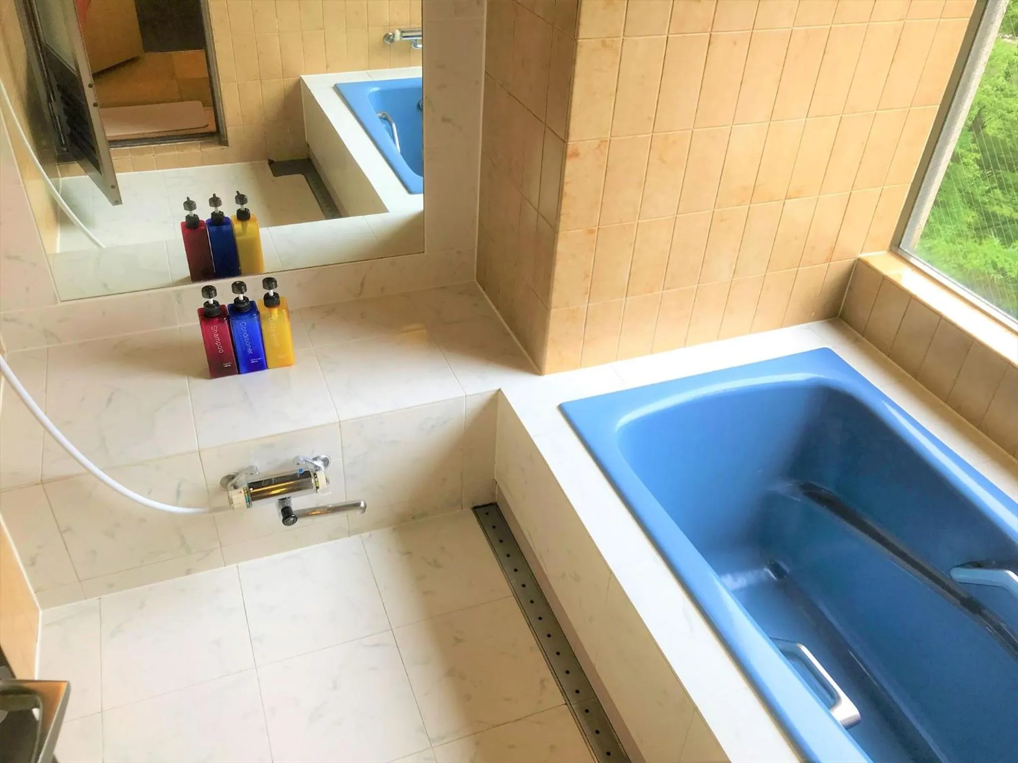 Bathroom in K's House Hostels - Hakone Yumoto Onsen